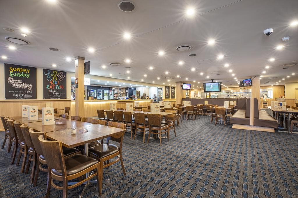 Nightcap at Colyton Hotel