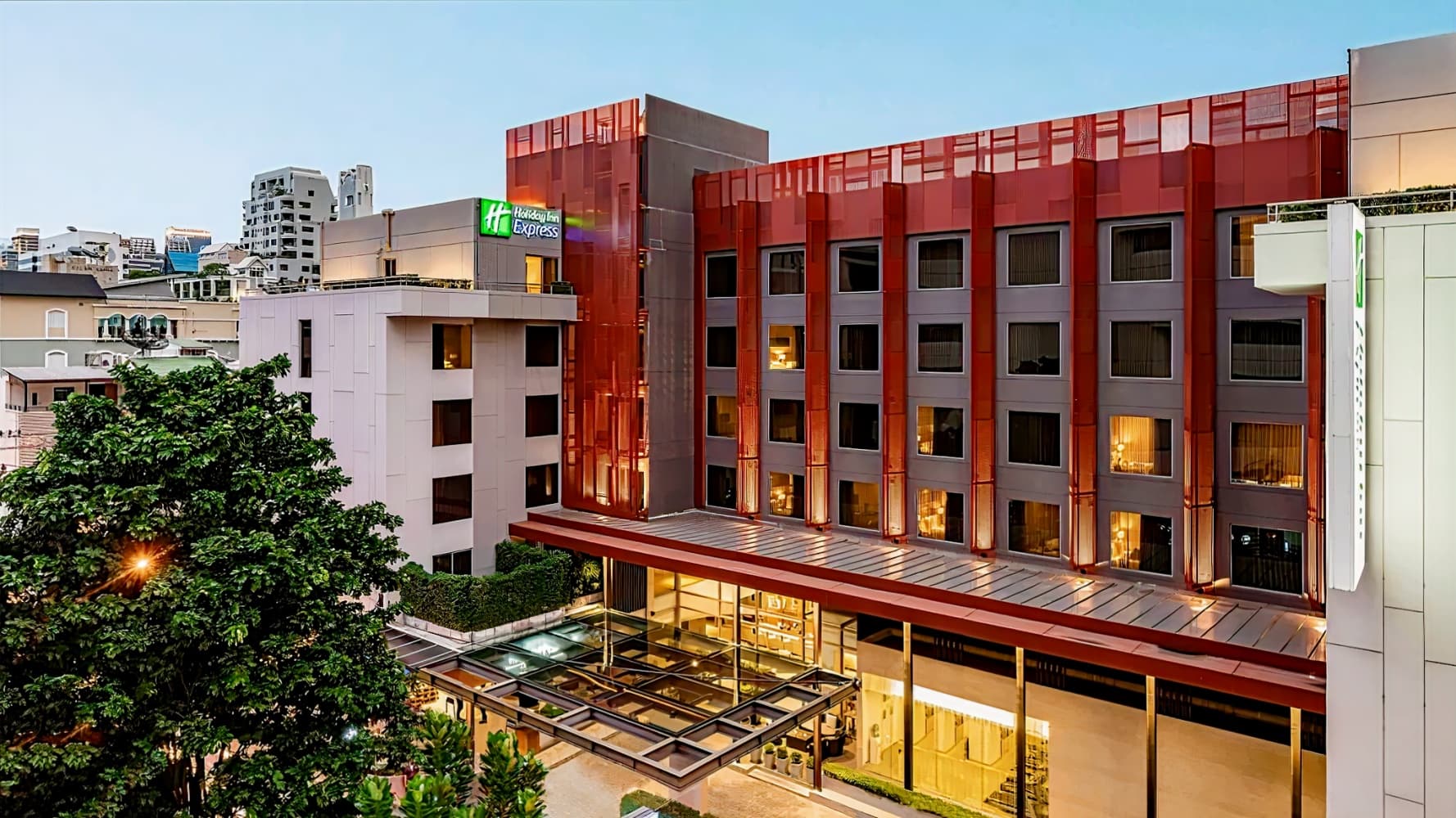 Holiday Inn Express Bangkok Sathorn