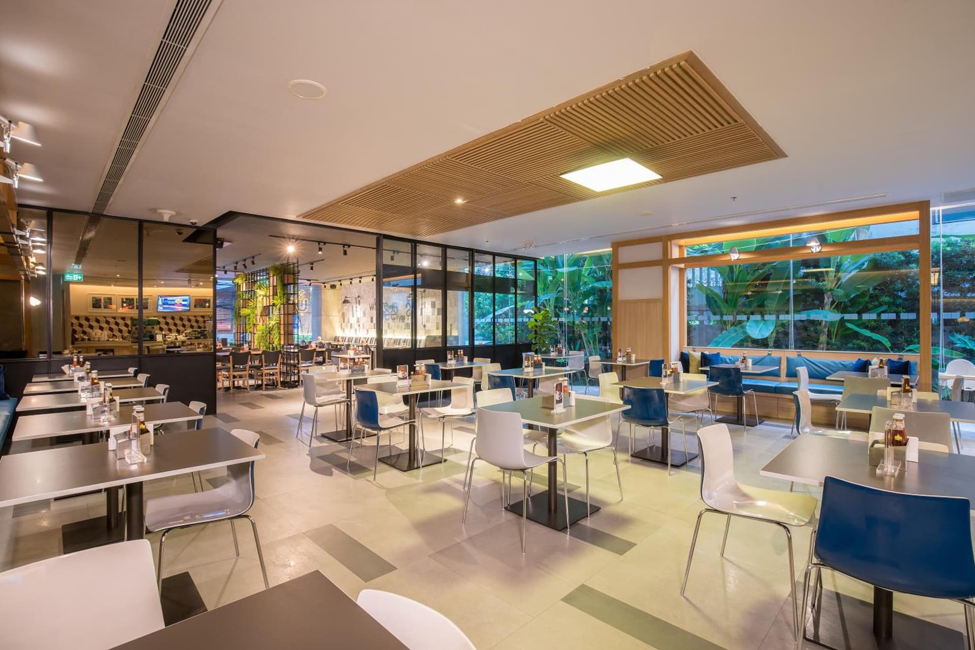 Holiday Inn Express Bangkok Sathorn