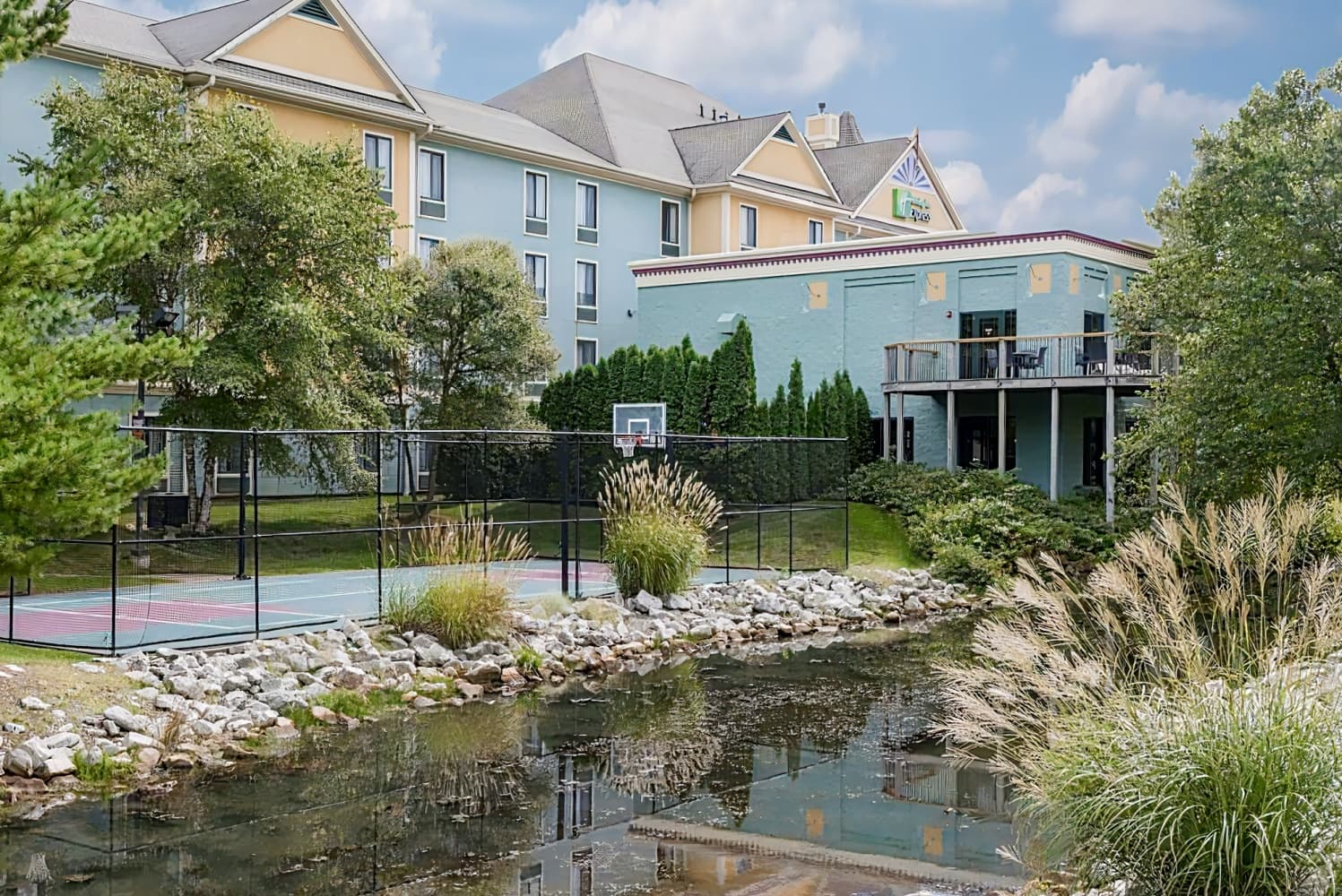 Holiday Inn Express Holland