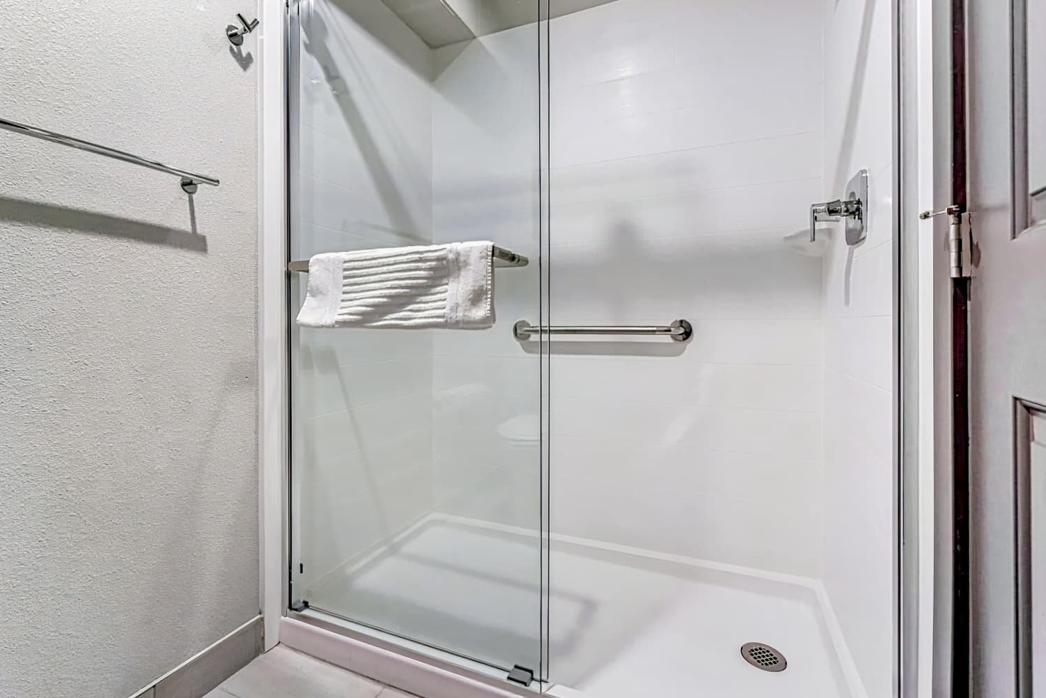 Comfort Inn & Suites Pacific – Auburn