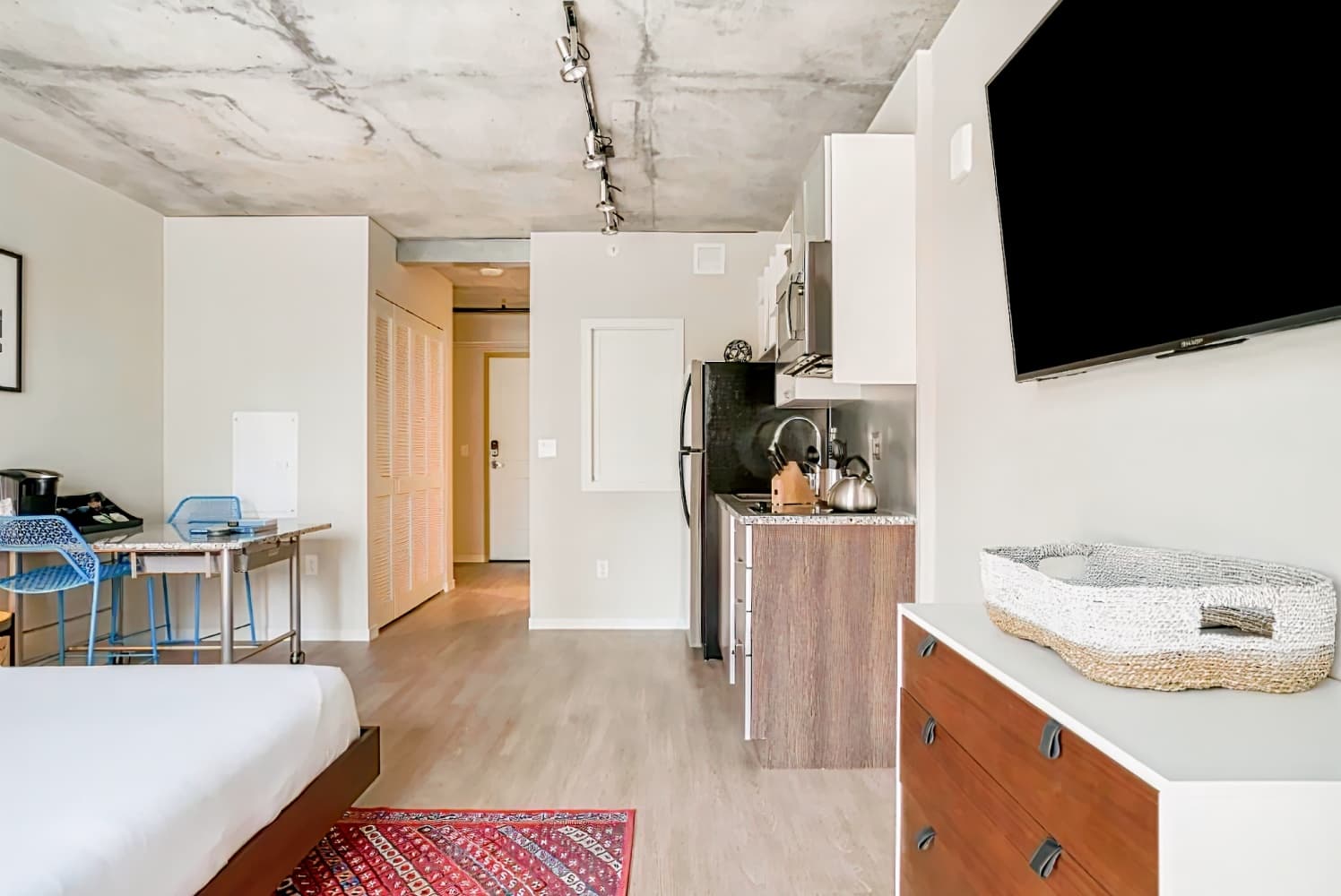 Mint House CBD Minneapolis