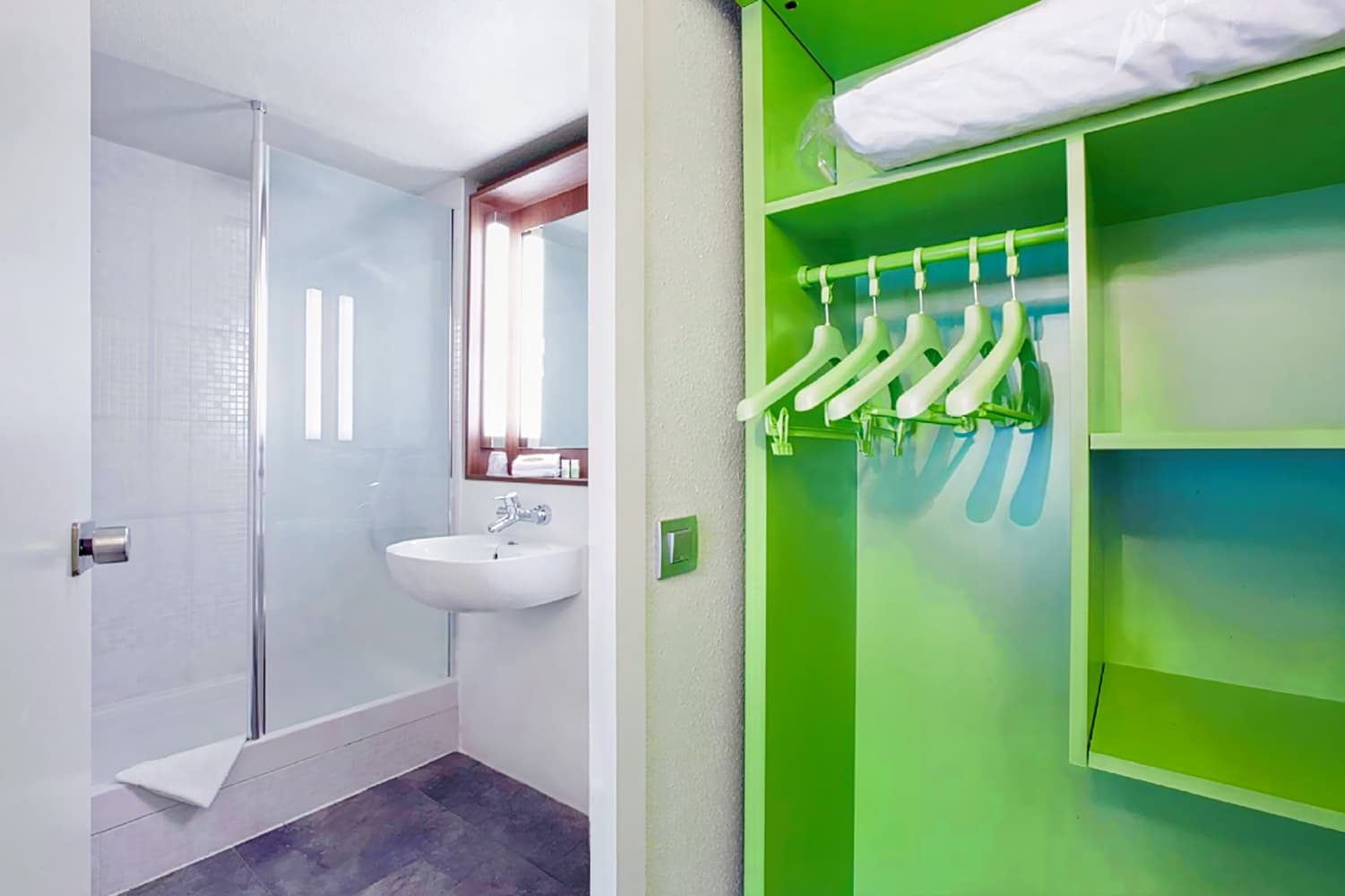 Campanile Versailles Buc