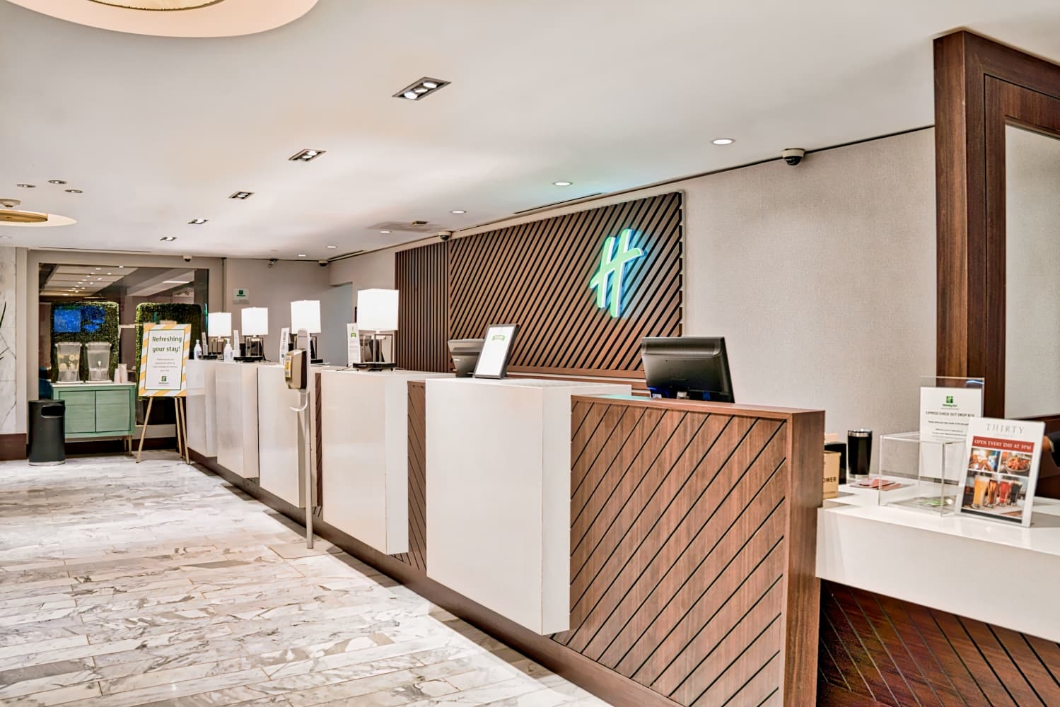 Holiday Inn Toronto Downtown Centre, an IHG Hotel