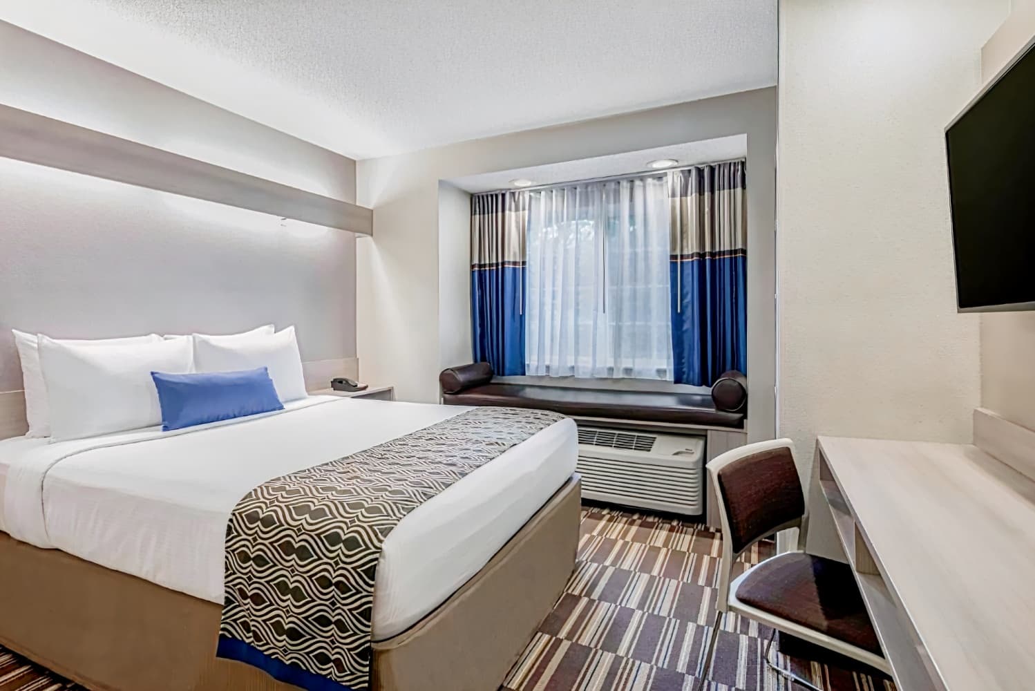 Microtel Inn & Suites by Wyndham Atlanta Buckhead Area