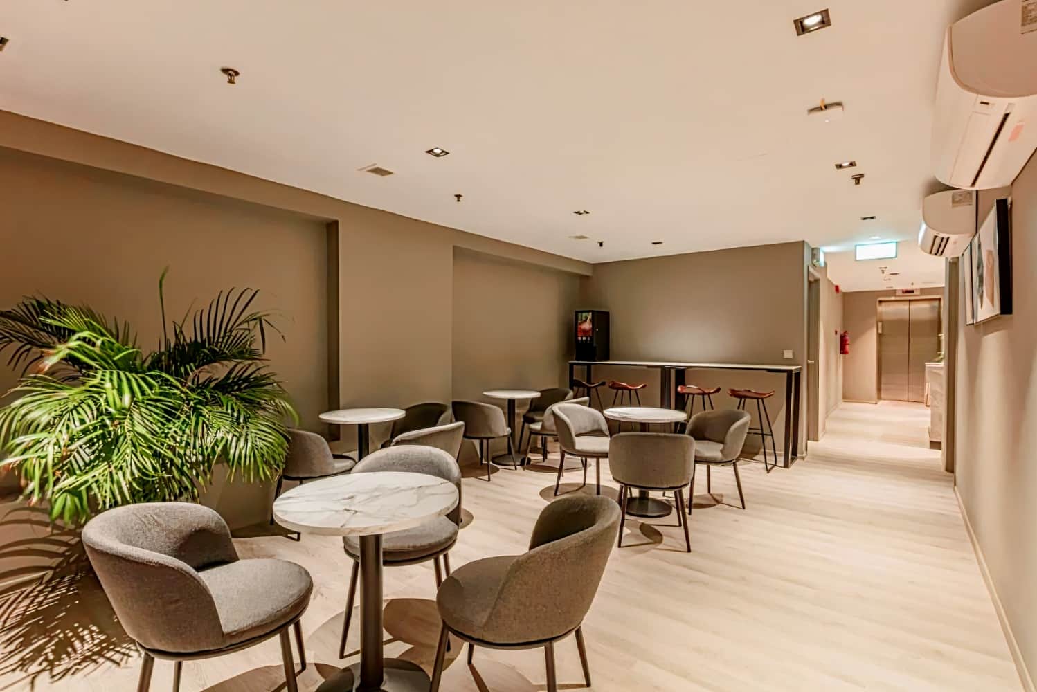 Hotel Calmo Bugis