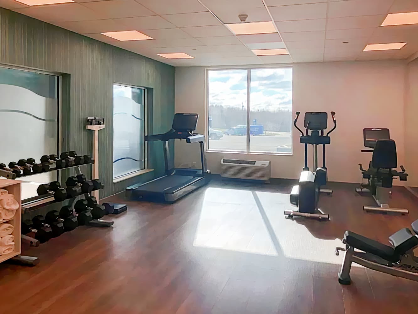 Holiday Inn Express Hotel & Suites Halifax Airport