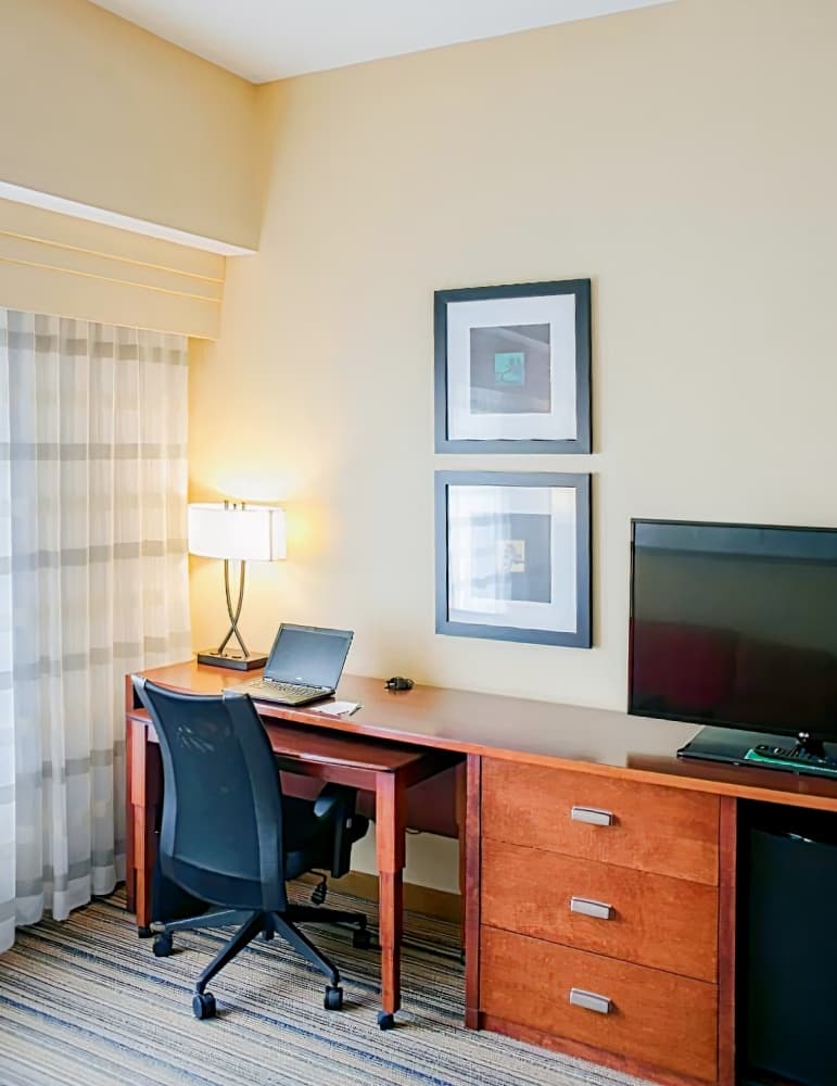 Courtyard Fargo Moorhead