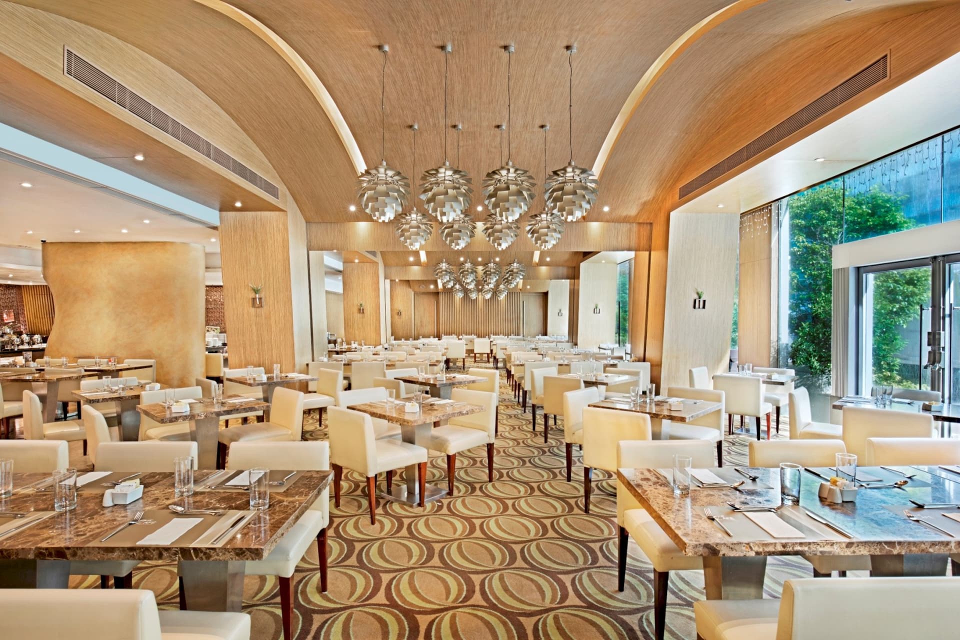 8度海逸酒店( Harbour Plaza 8 Degrees )