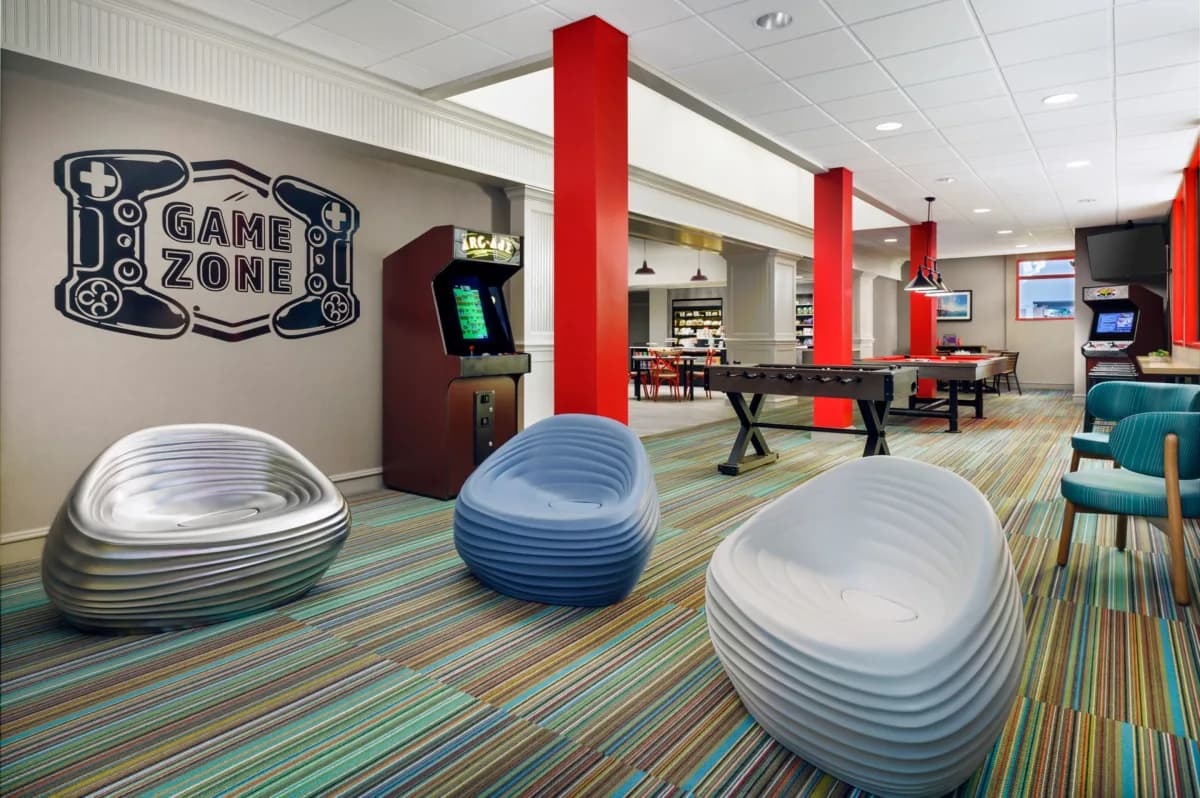 Hotel Caza Fisherman’s Wharf