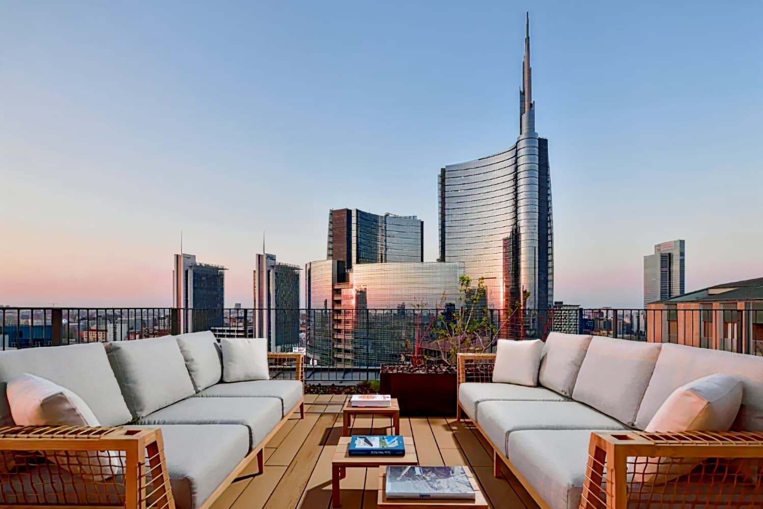 Milano Verticale | UNA Esperienze