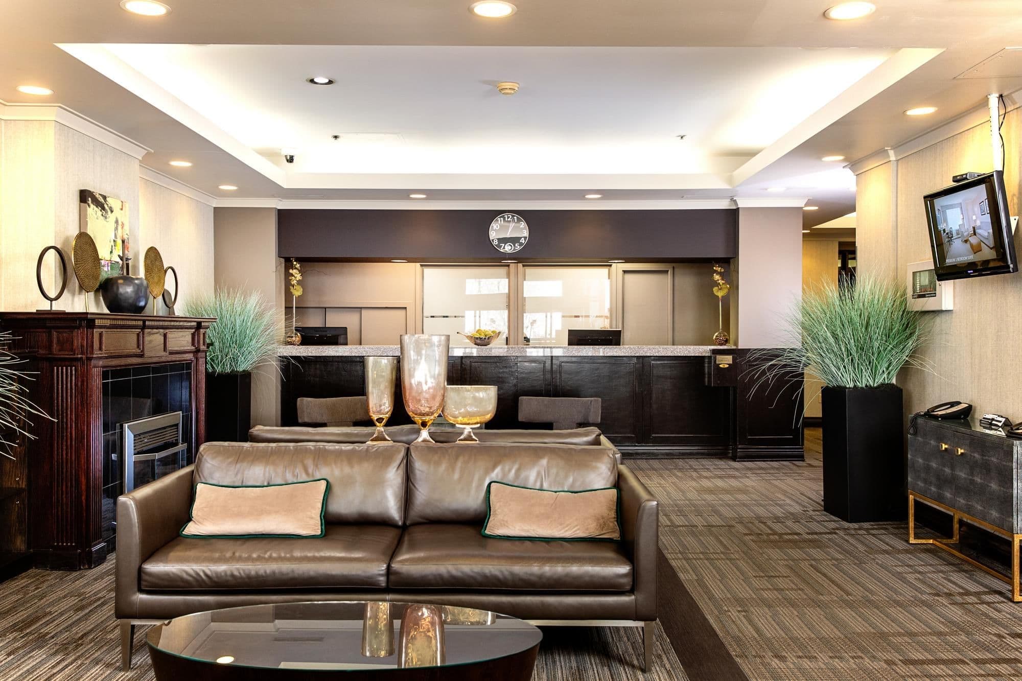 Campus Tower Suite Hotel