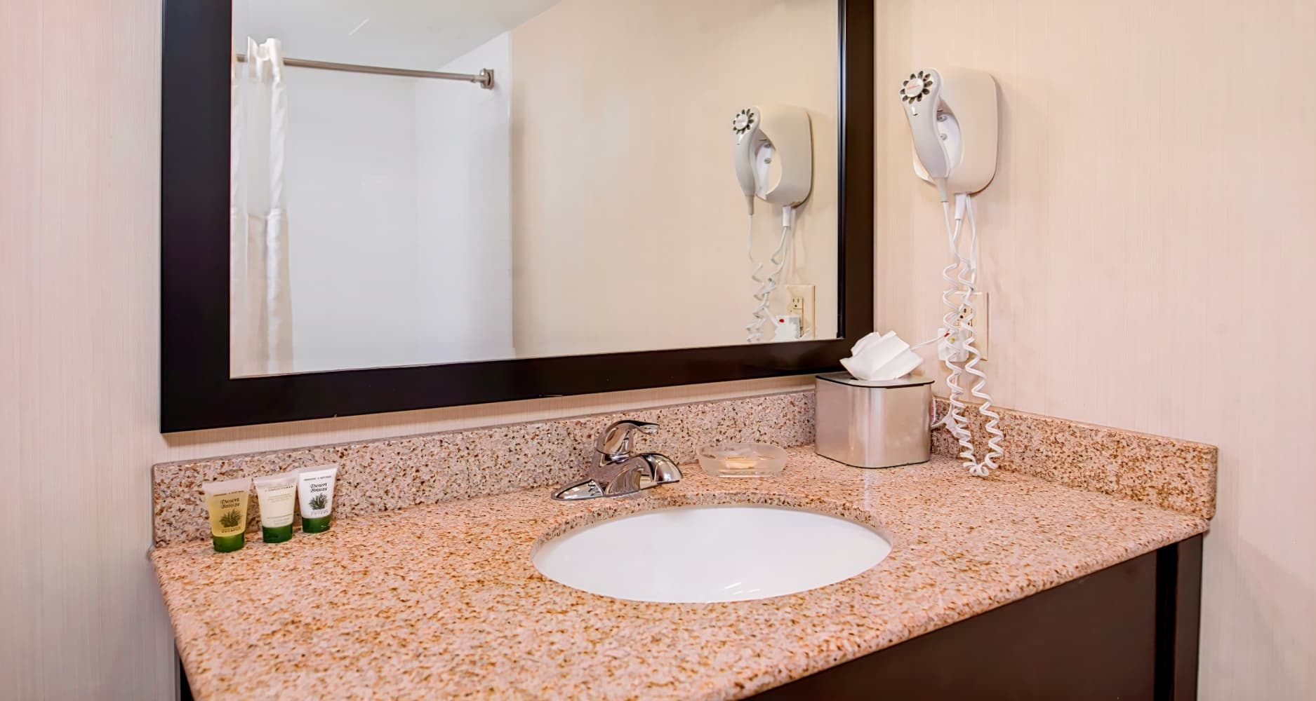 Hawthorne Inn & Conference Center