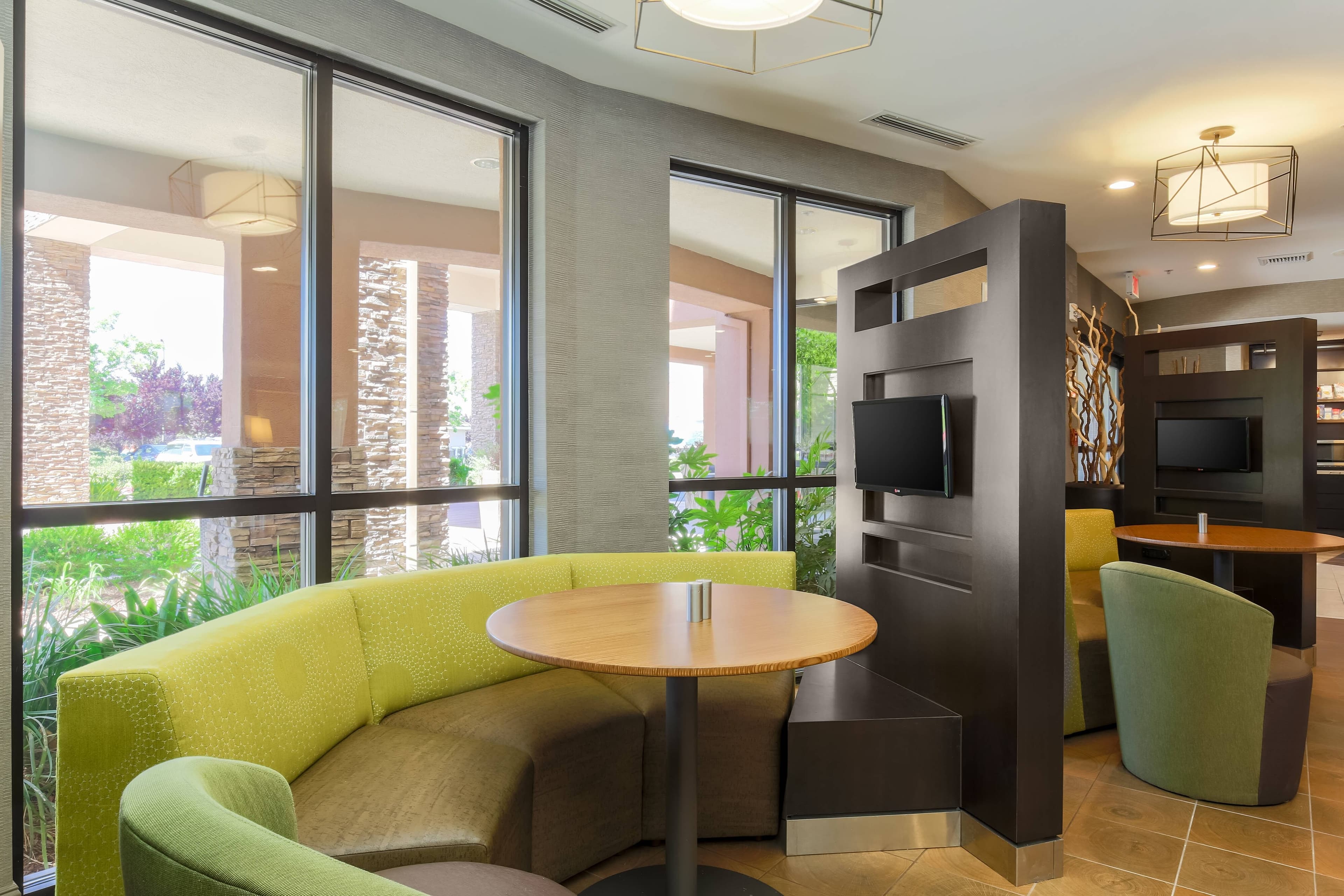 Courtyard by Marriott Roseville Galleria Mall/Creekside Ridge Drive