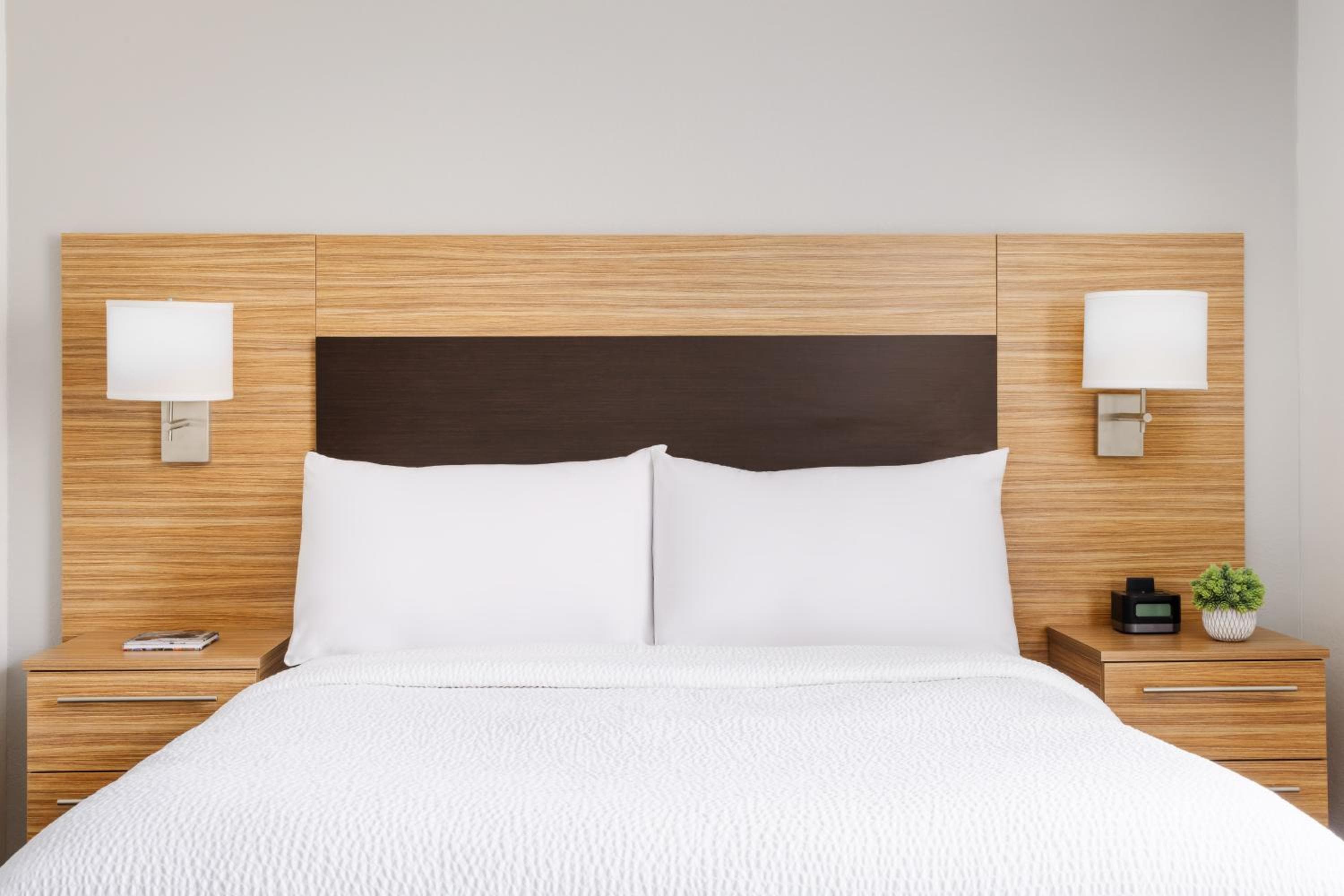 TownePlace Suites by Marriott Manchester-Boston Regional Airport