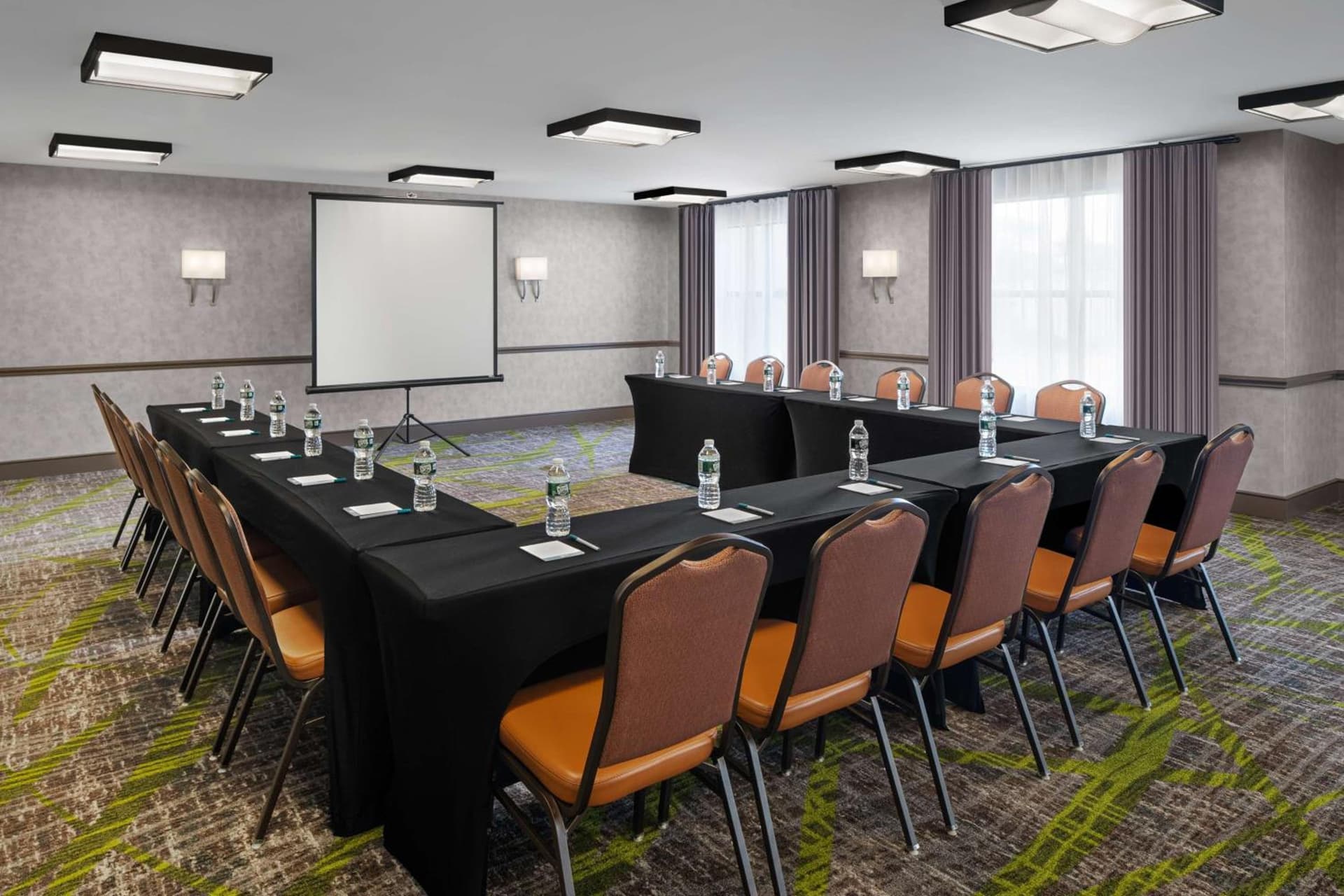 Homewood Suites by Hilton Carle Place - Garden City