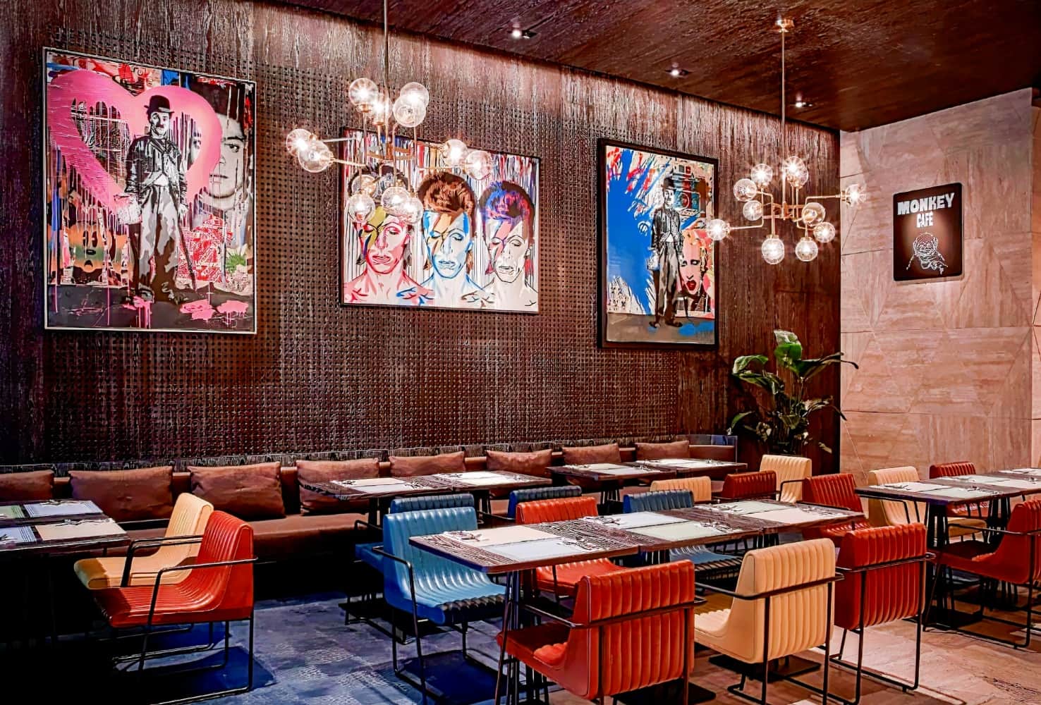 英皇駿景酒店 ( The Emperor Hotel )
