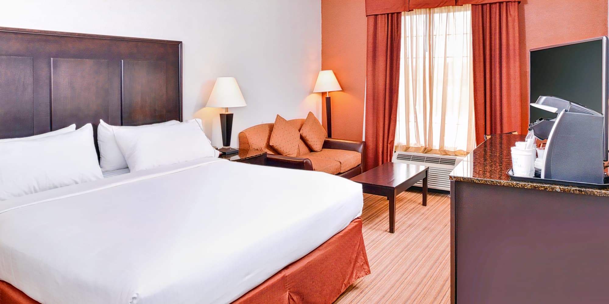 Holiday Inn Express Winston-Salem Medical Ctr Area