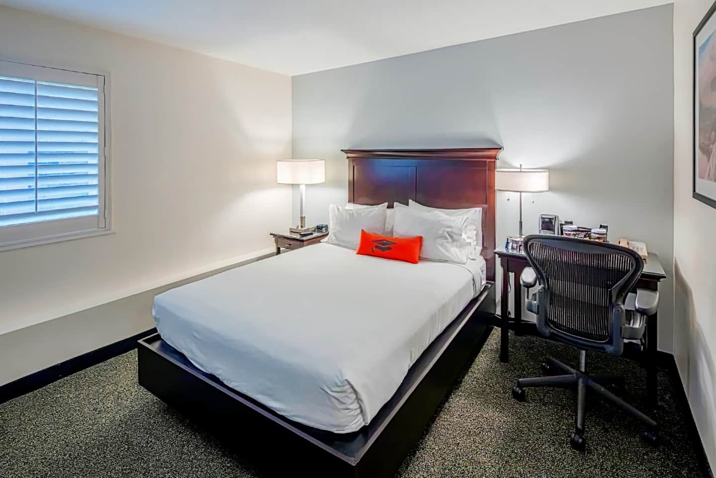 Collegian Hotel & Suites, Trademark Collection by Wyndham