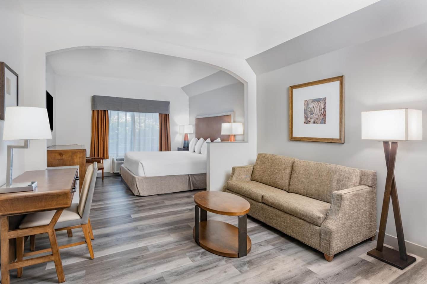 Ramada by Wyndham Bakersfield North