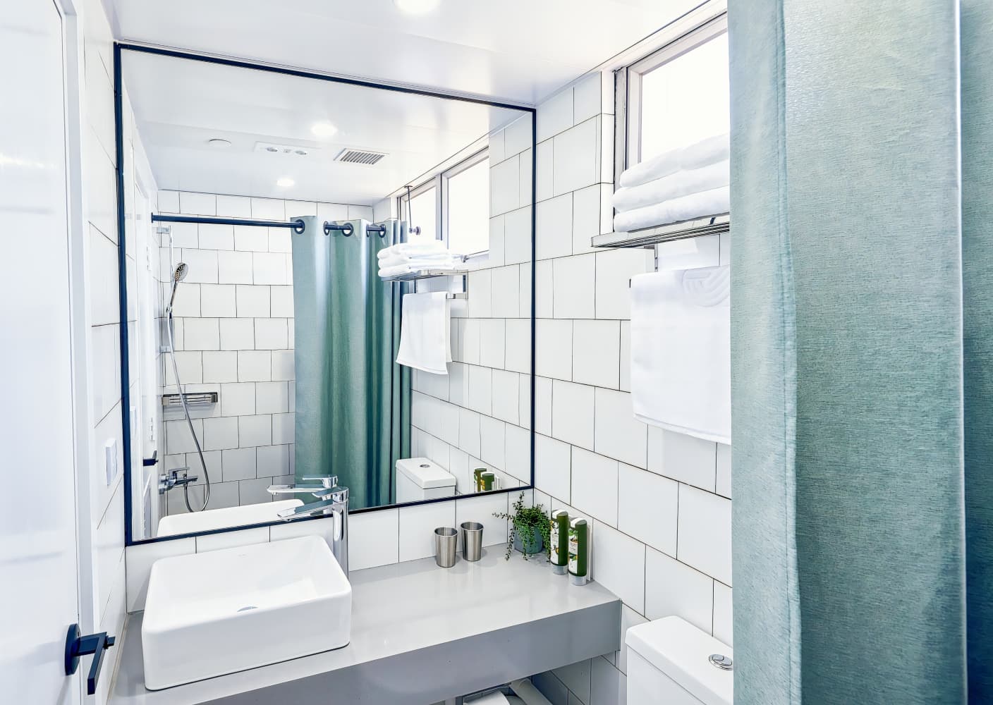 南寓 ( South Nest )