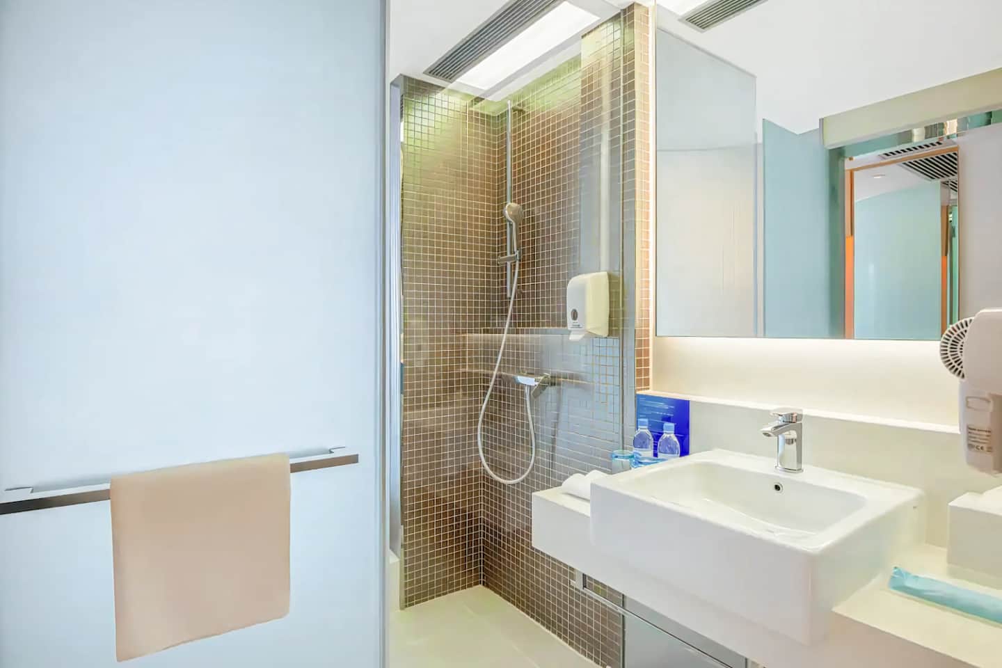 香港九龍東智選假日酒店 ( Holiday Inn Express Hong Kong Kowloon East )