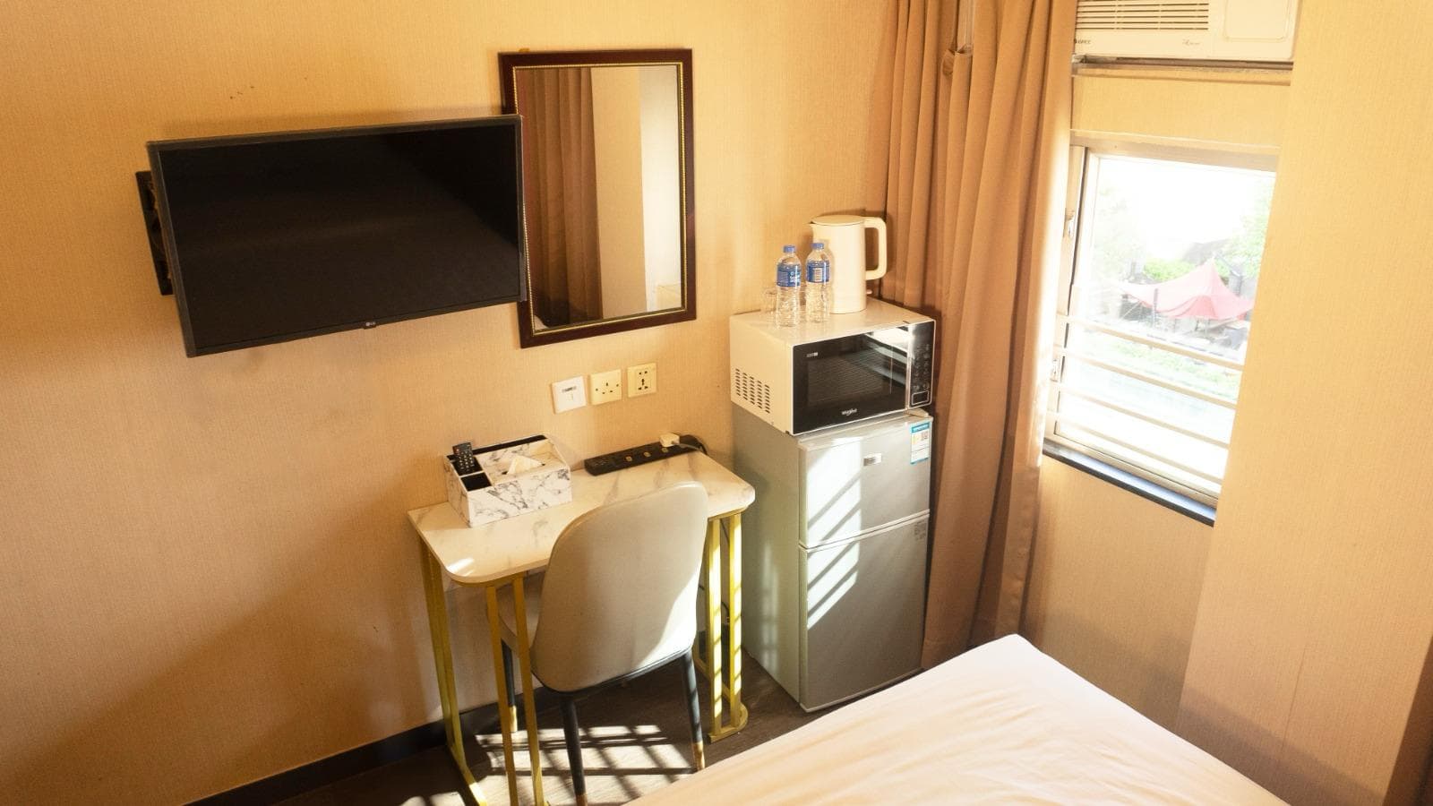 新天地酒店- 旺角店 ( Sunny Day Hotel, Mong Kok )