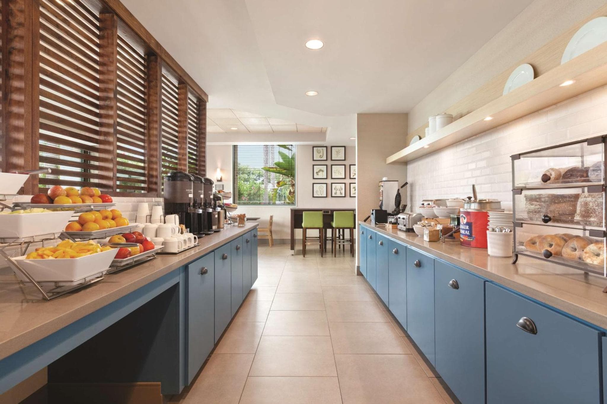 Country Inn & Suites by Radisson, San Diego North, CA