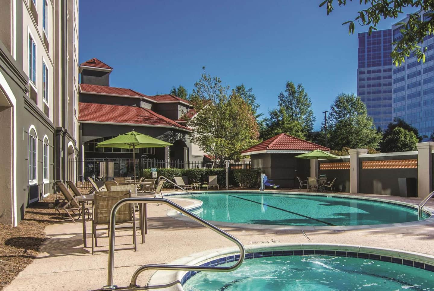 La Quinta Inn and Suites by Wyndham Atlanta Perimeter Medical