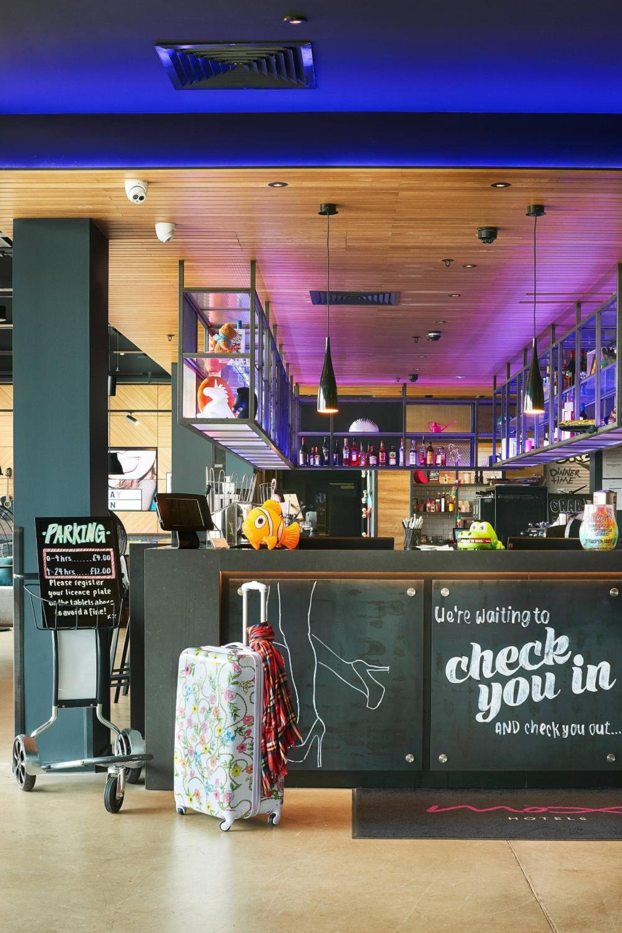 Moxy Edinburgh Airport