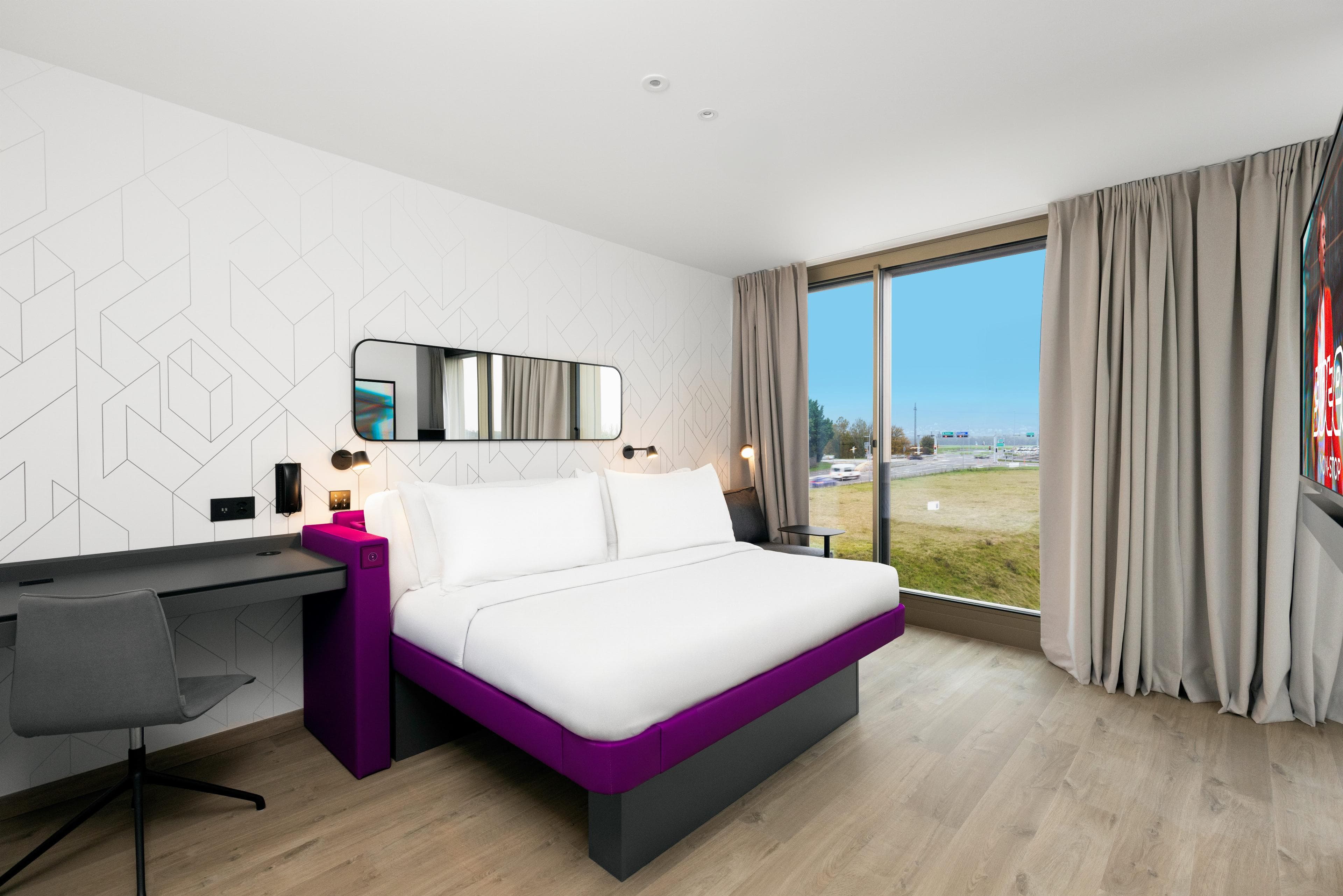 Yotel Lake Geneva
