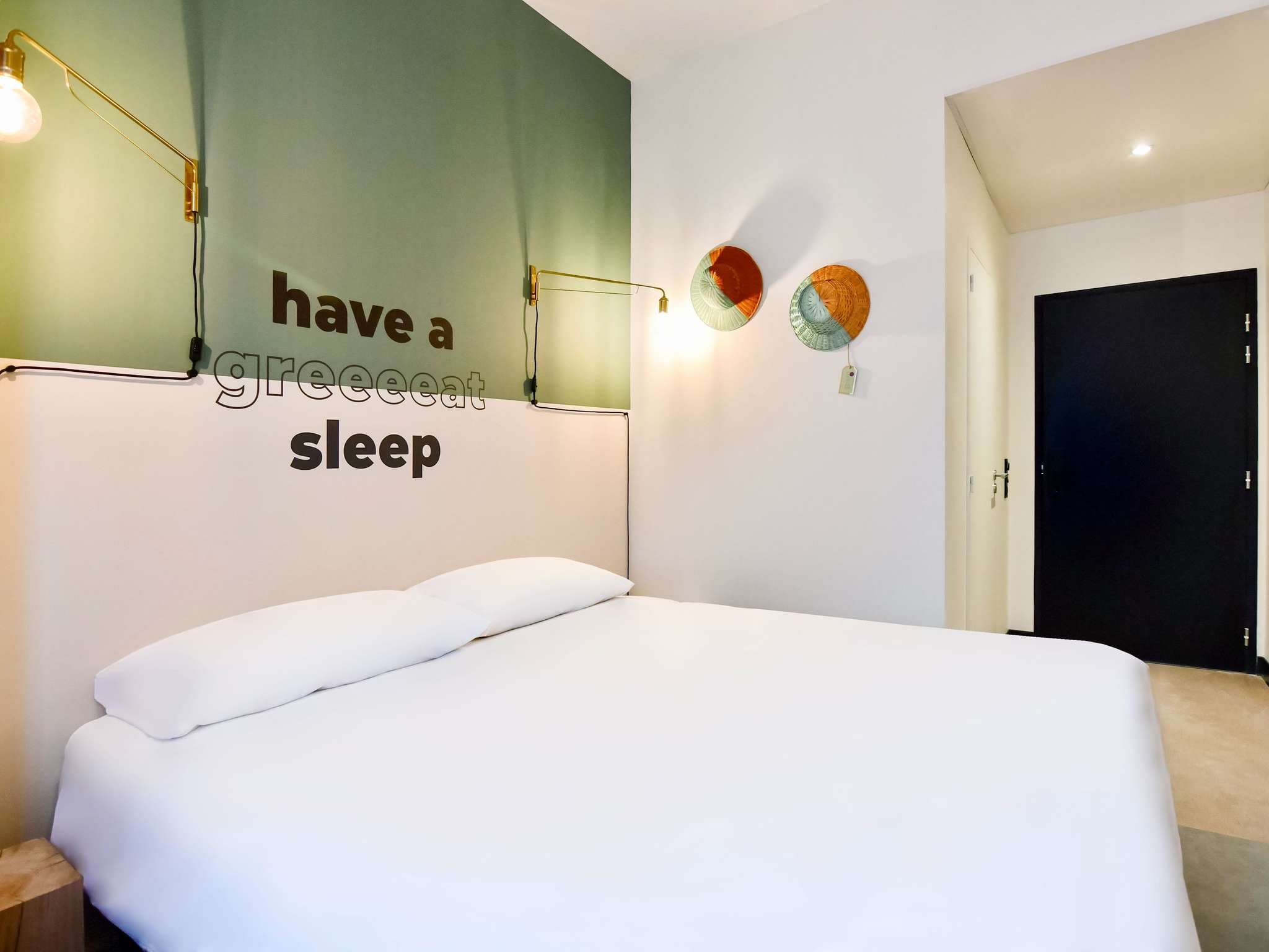 Greet Hotel Brest Aéroport