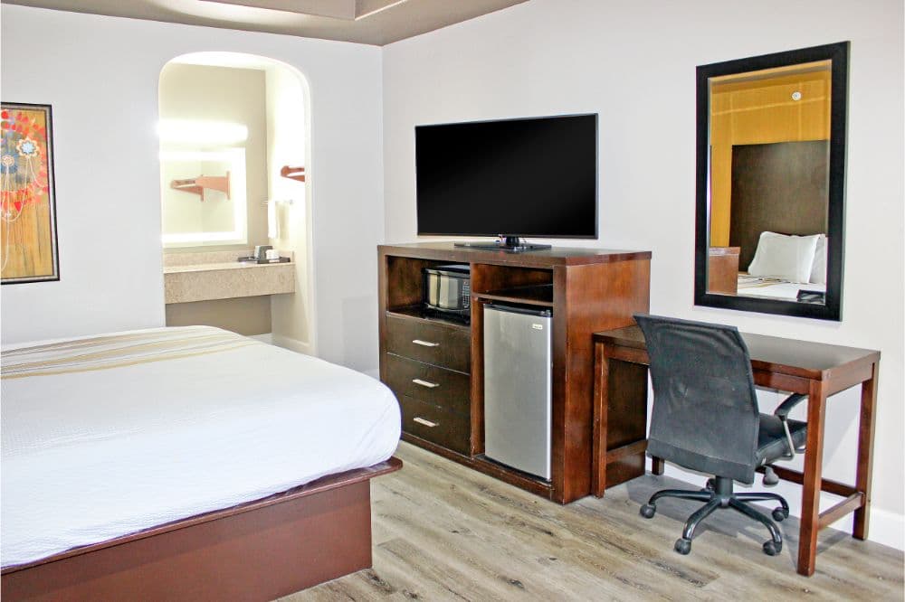 Palacio Royale Houston NW at Beltway 8