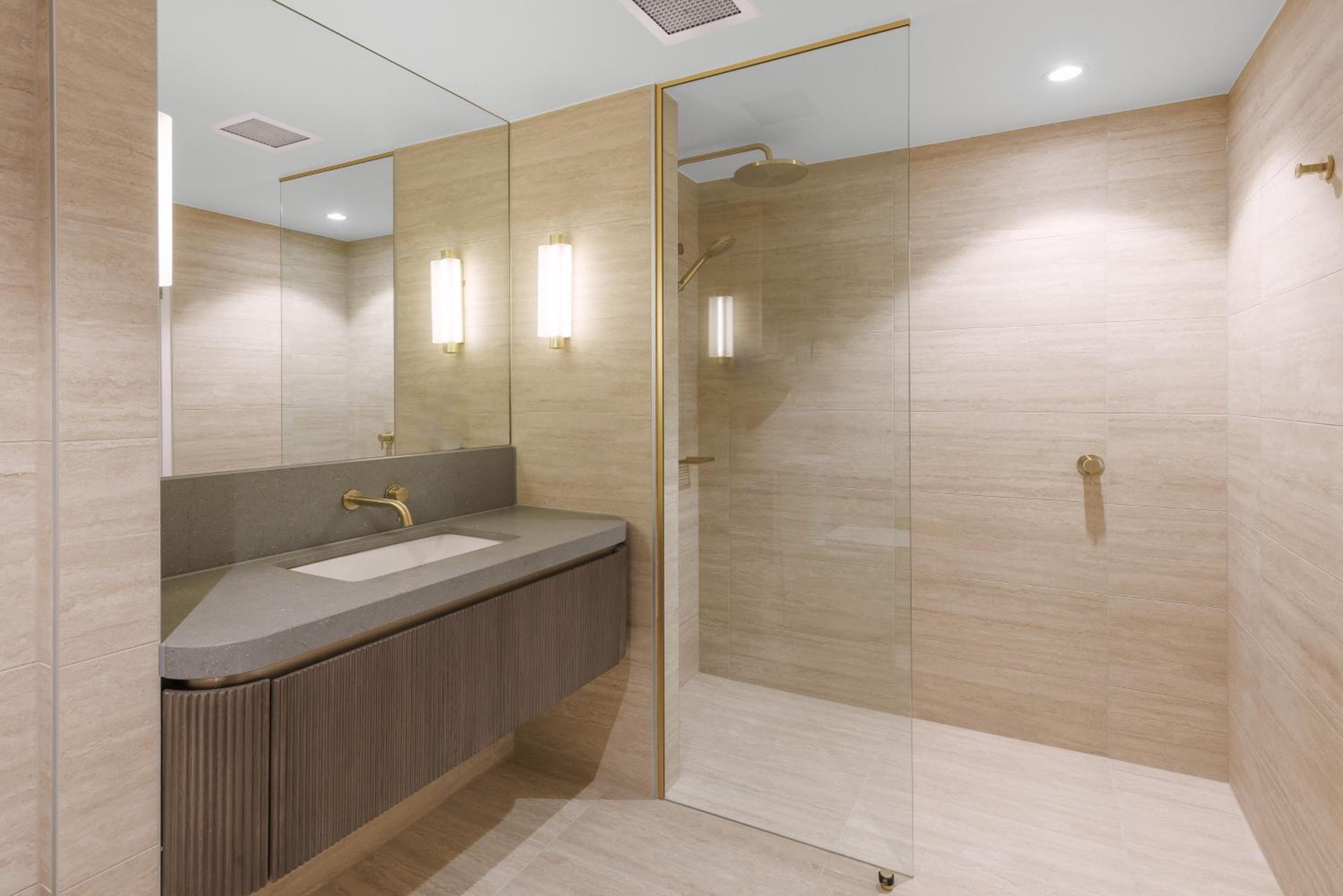 Amora Hotel Brisbane