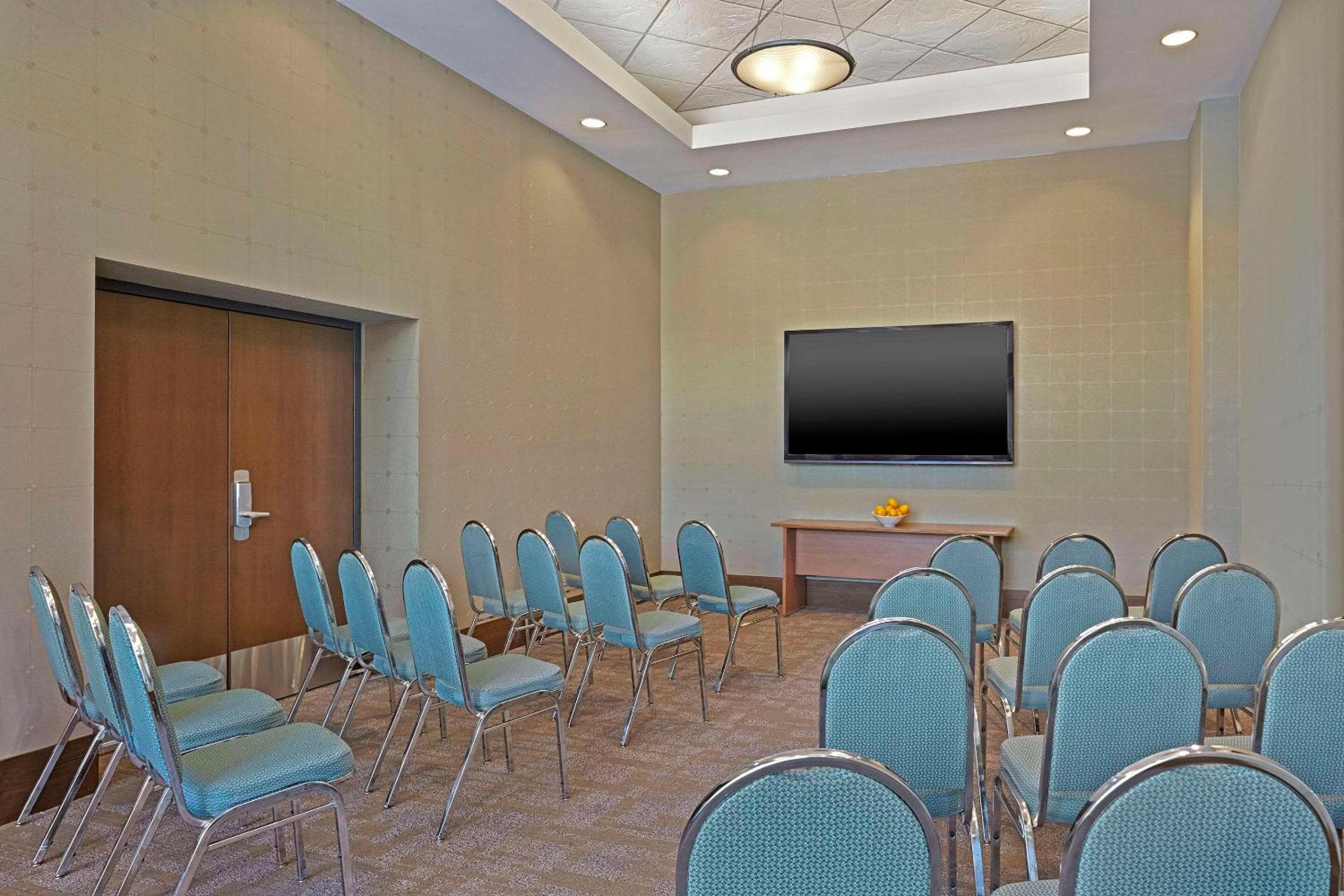 Grand Park Hotel Vancouver Airport, Ascend Hotel Collection