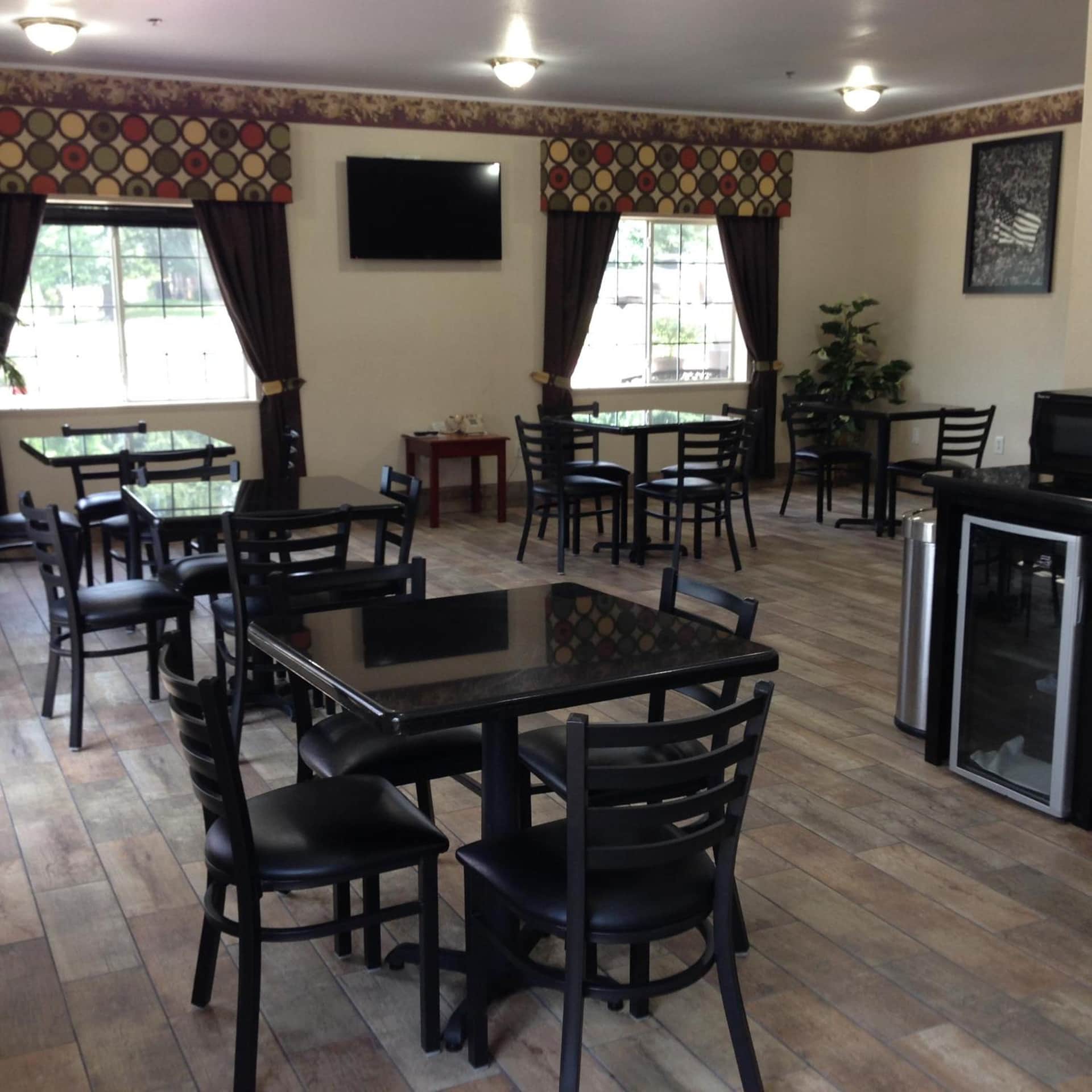 Hotel Piney Woods
