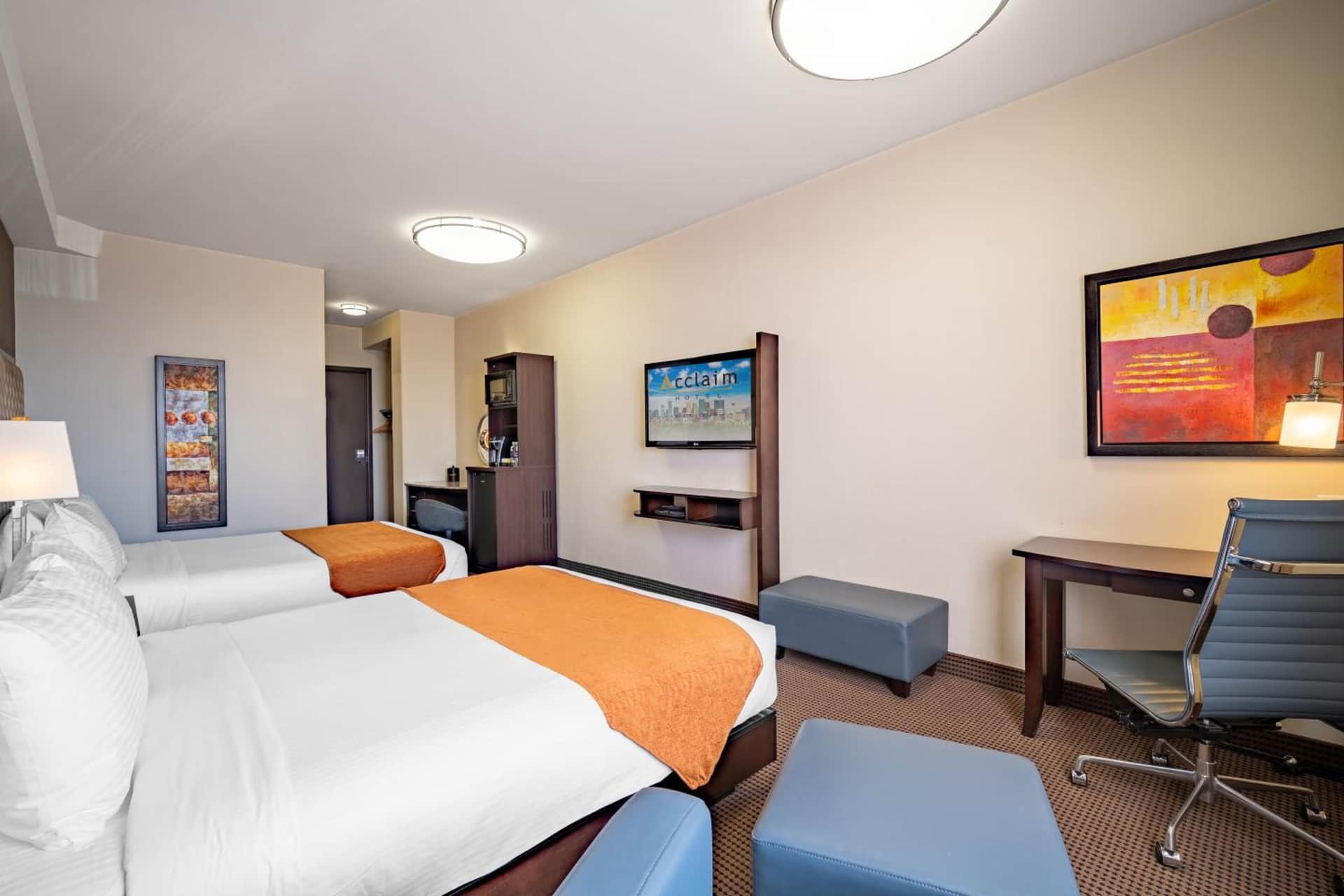 Acclaim Hotel by CLIQUE