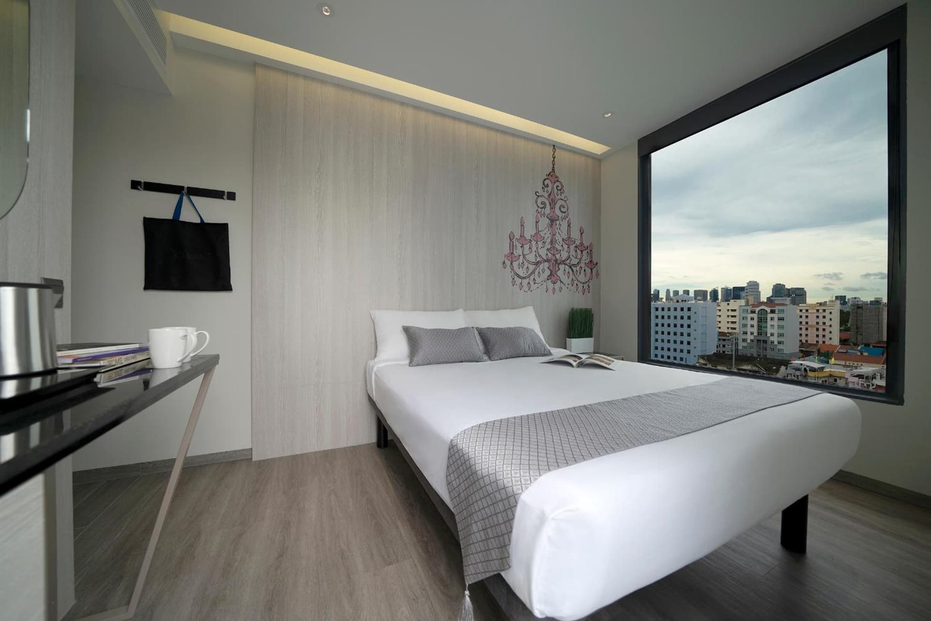 Hotel 81 Premier Princess