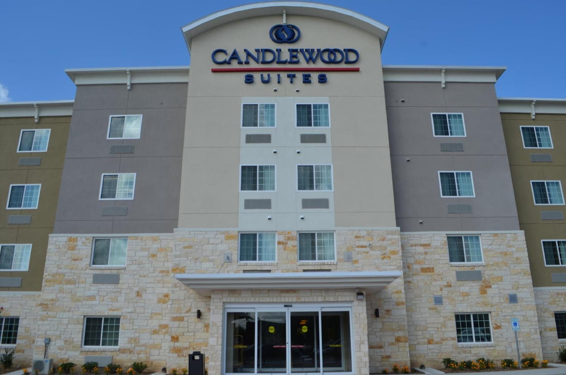 Candlewood Suites San Antonio Airport, an IHG Hotel