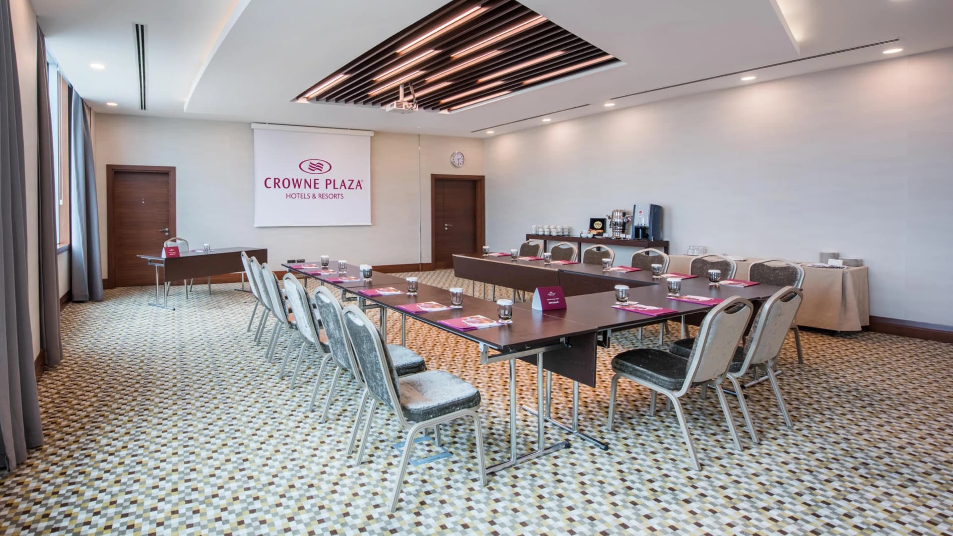Crowne Plaza Istanbul Oryapark by IHG