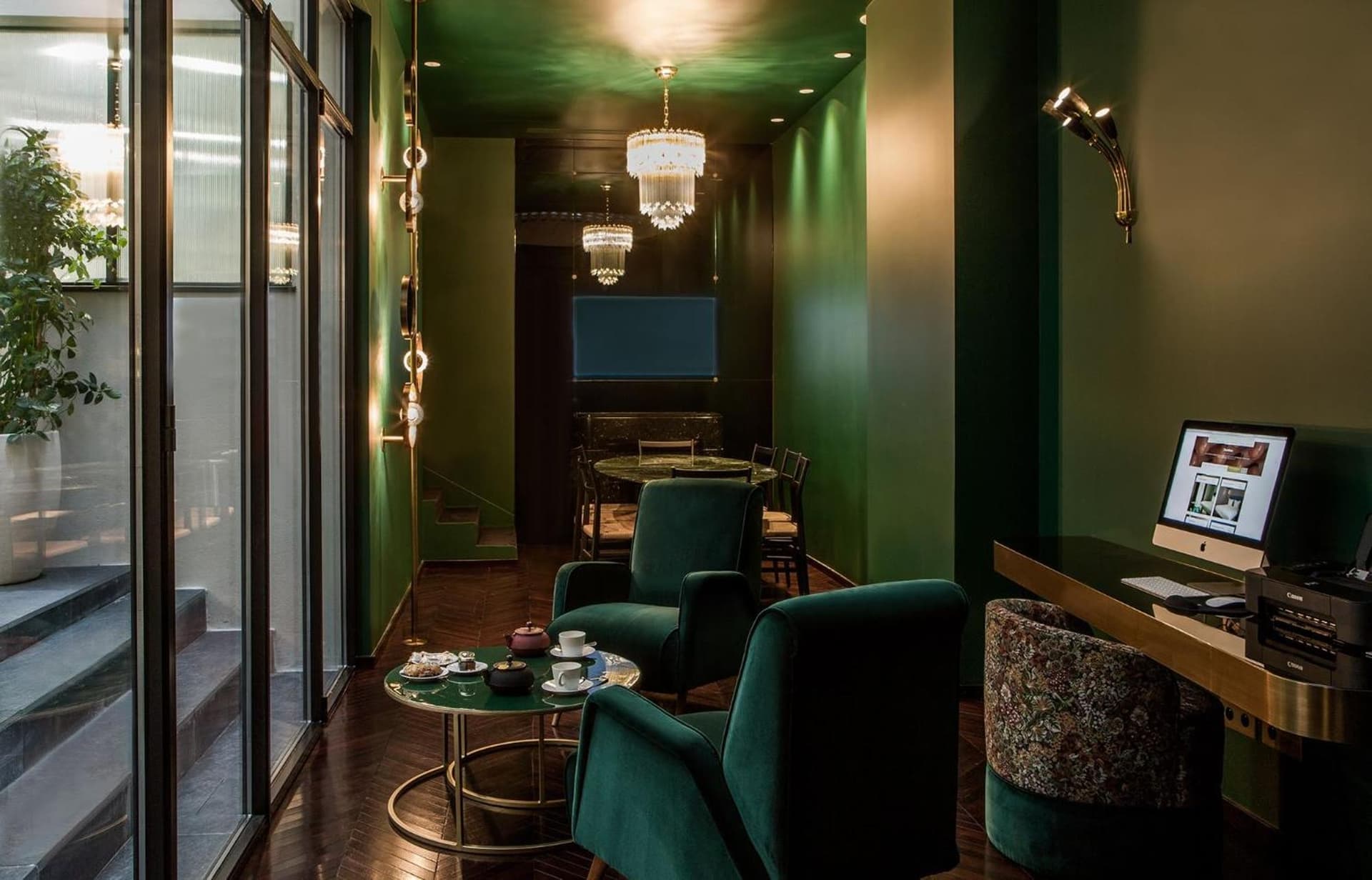 Hôtel du Rond-Point des Champs Elysées - Esprit de France