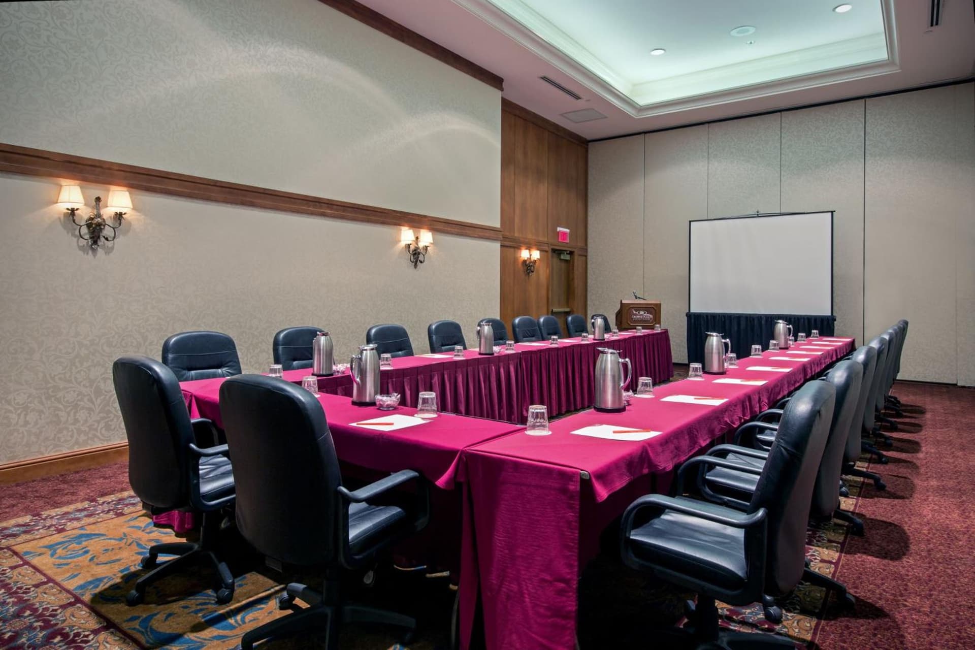 Crowne Plaza Philadelphia - King of Prussia by IHG