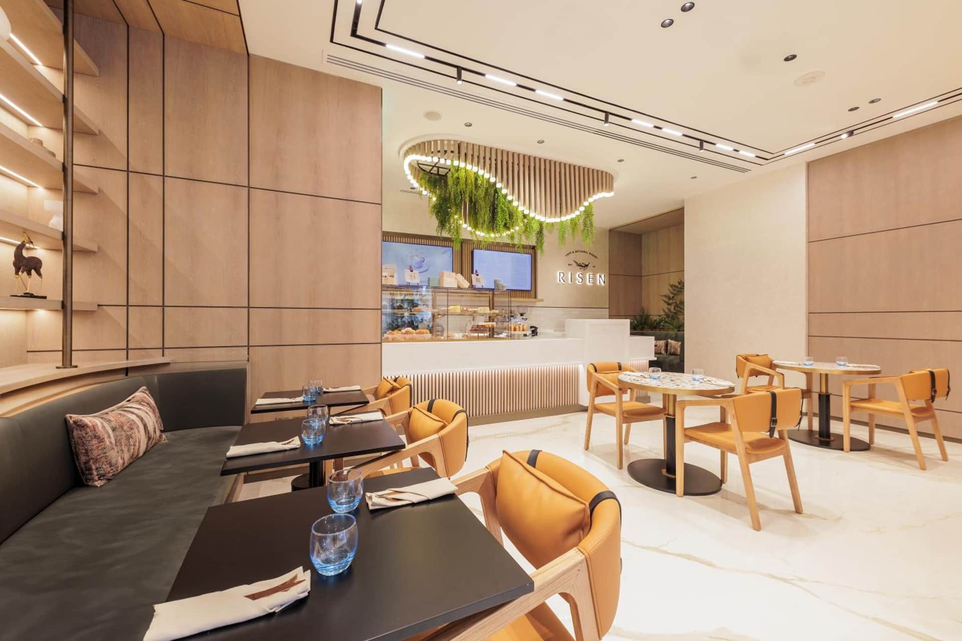 Holiday Inn Dubai Village Circle