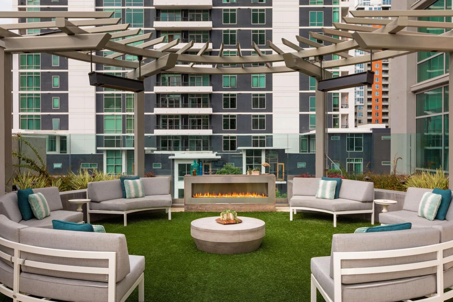 Carte Hotel San Diego Downtown, Curio Collection by Hilton