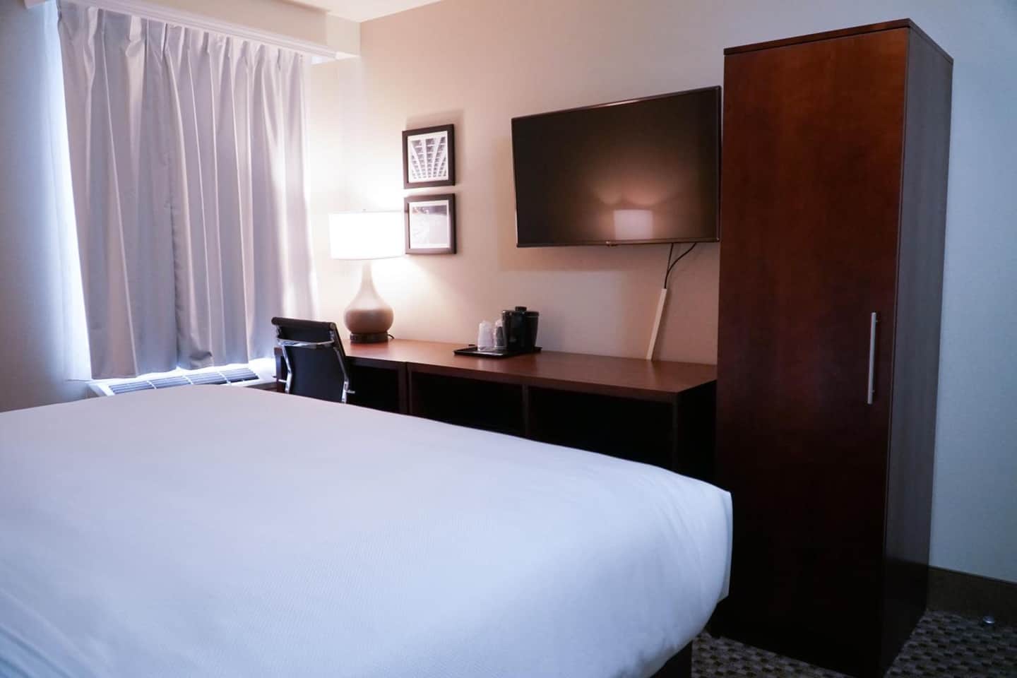 Hotel Mint JFK Airport