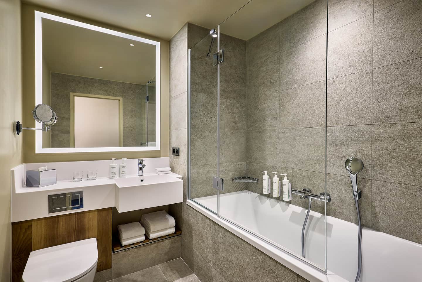 Courtyard by Marriott Lyon Eurexpo Stadium