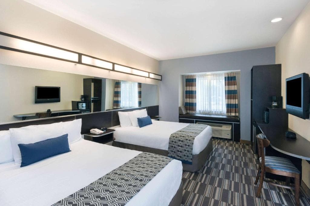 Microtel Inn & Suites by Wyndham Baton Rouge Airport