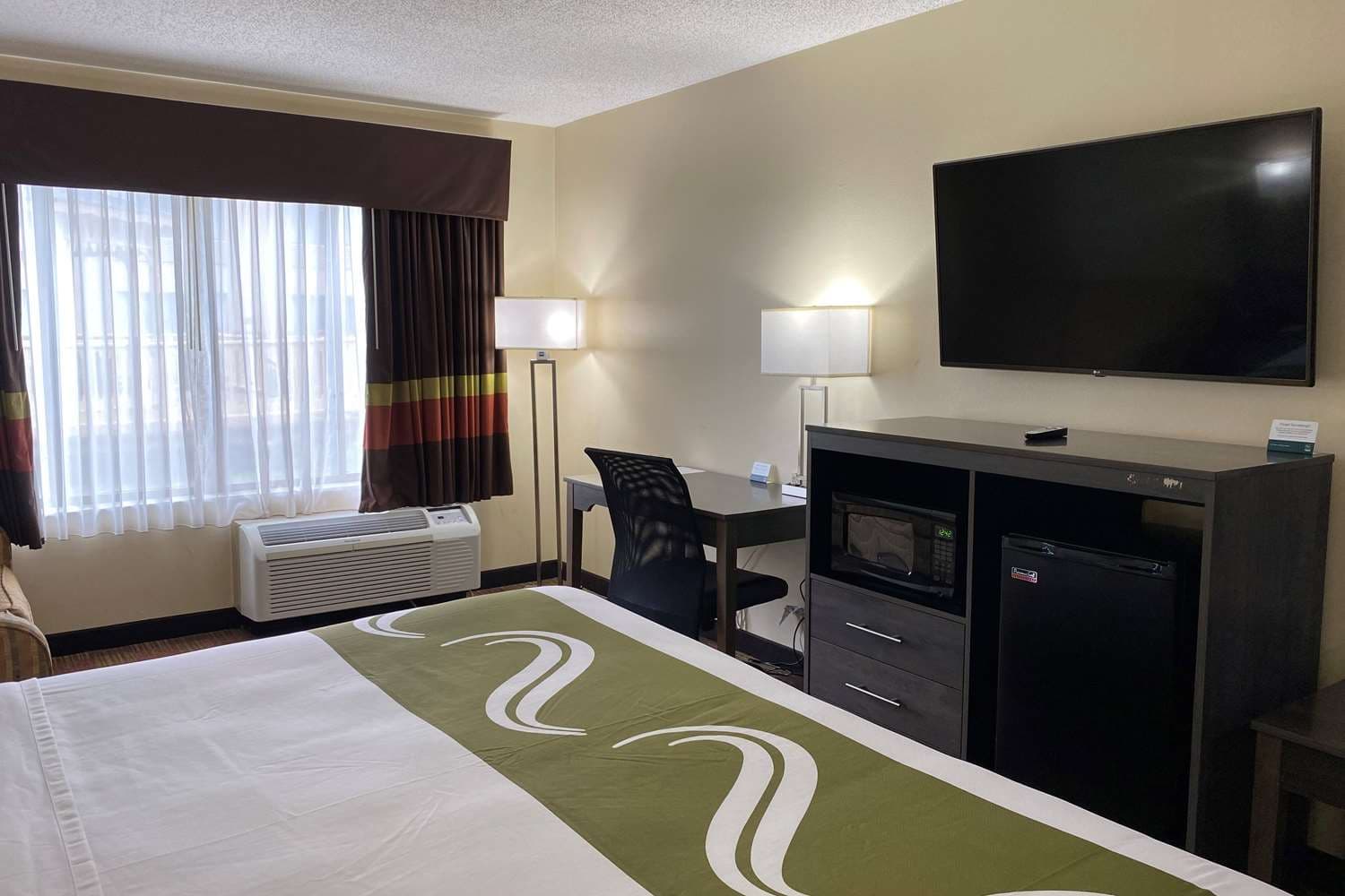 AmericInn by Wyndham Fort Atkinson