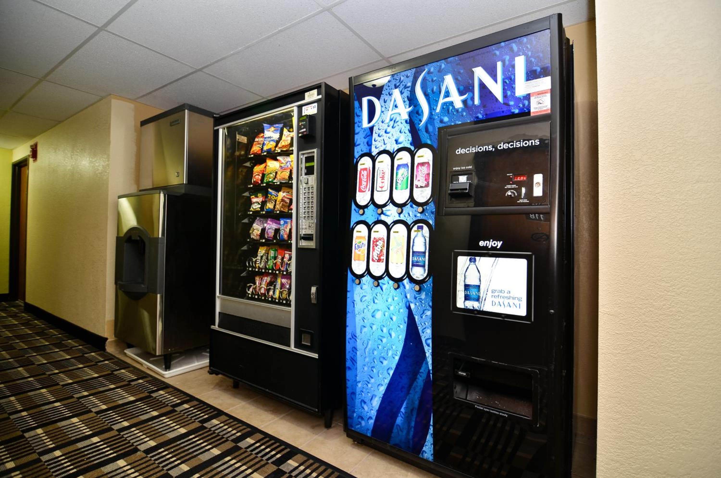 Ramada by Wyndham Cedar Rapids South