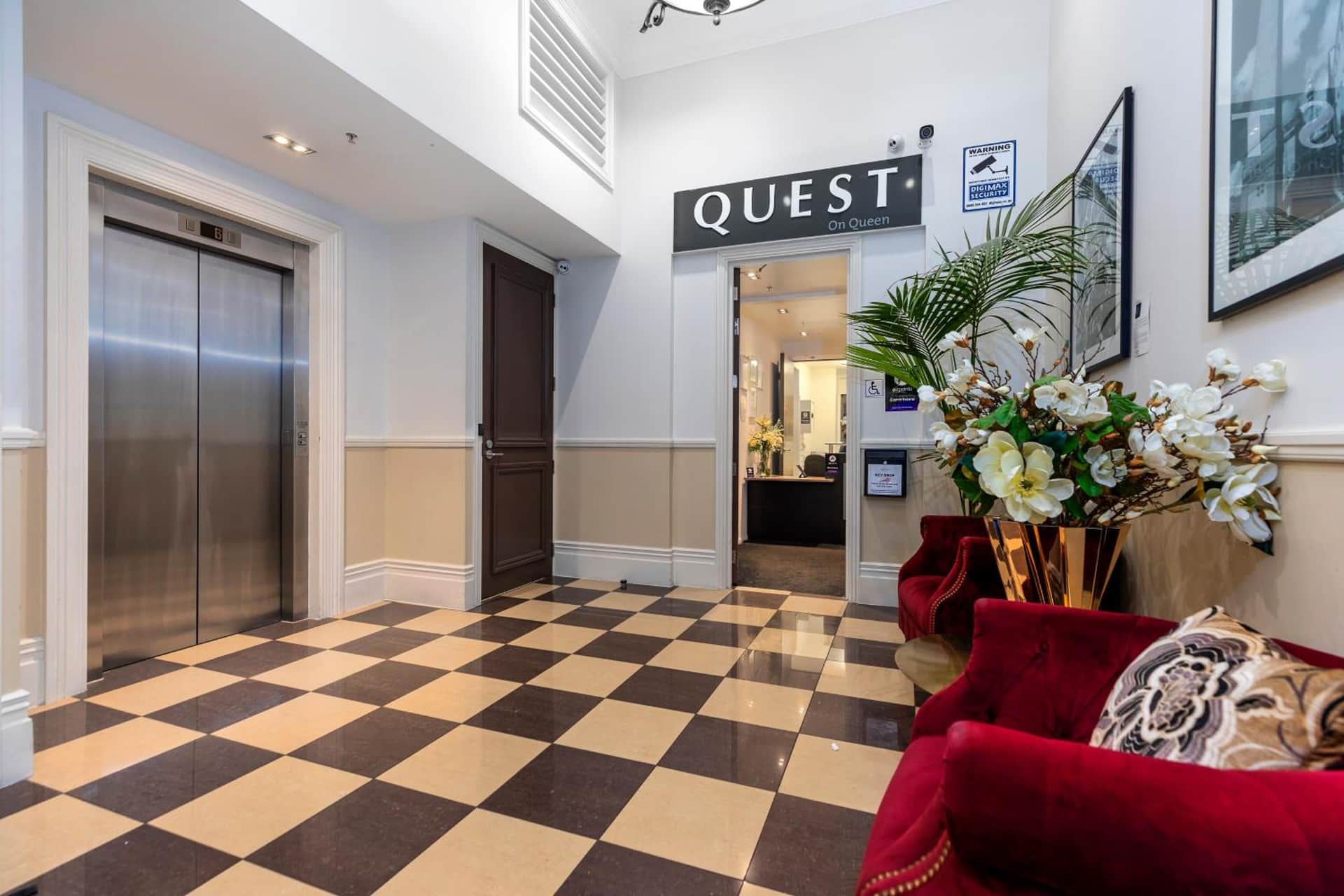 Quest On Queen